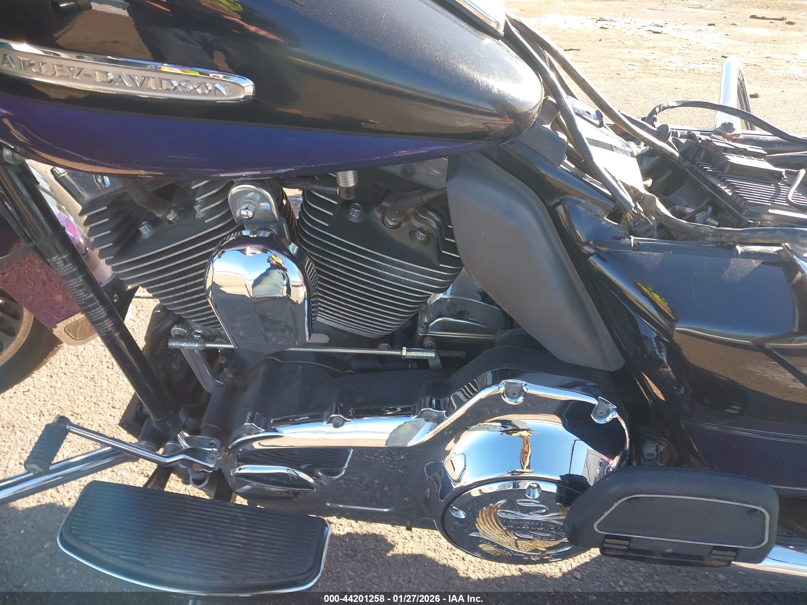 HARLEY-DAVIDSON FLHTK image 9