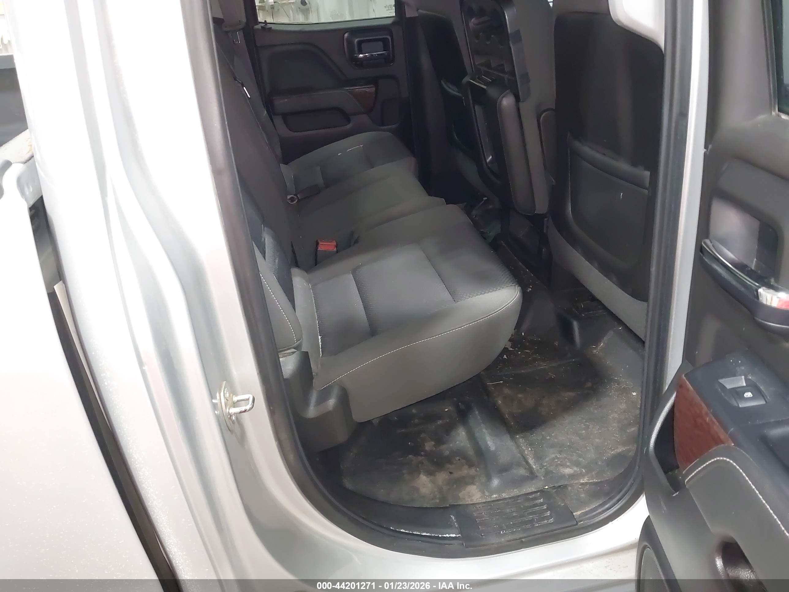 GMC SIERRA image 8
