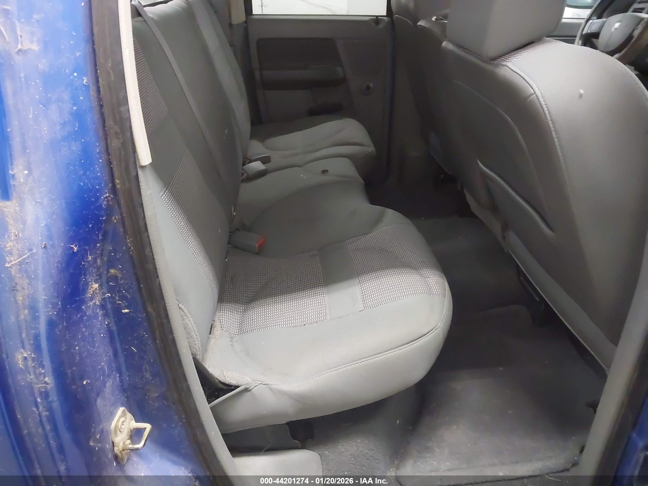 DODGE RAM image 8
