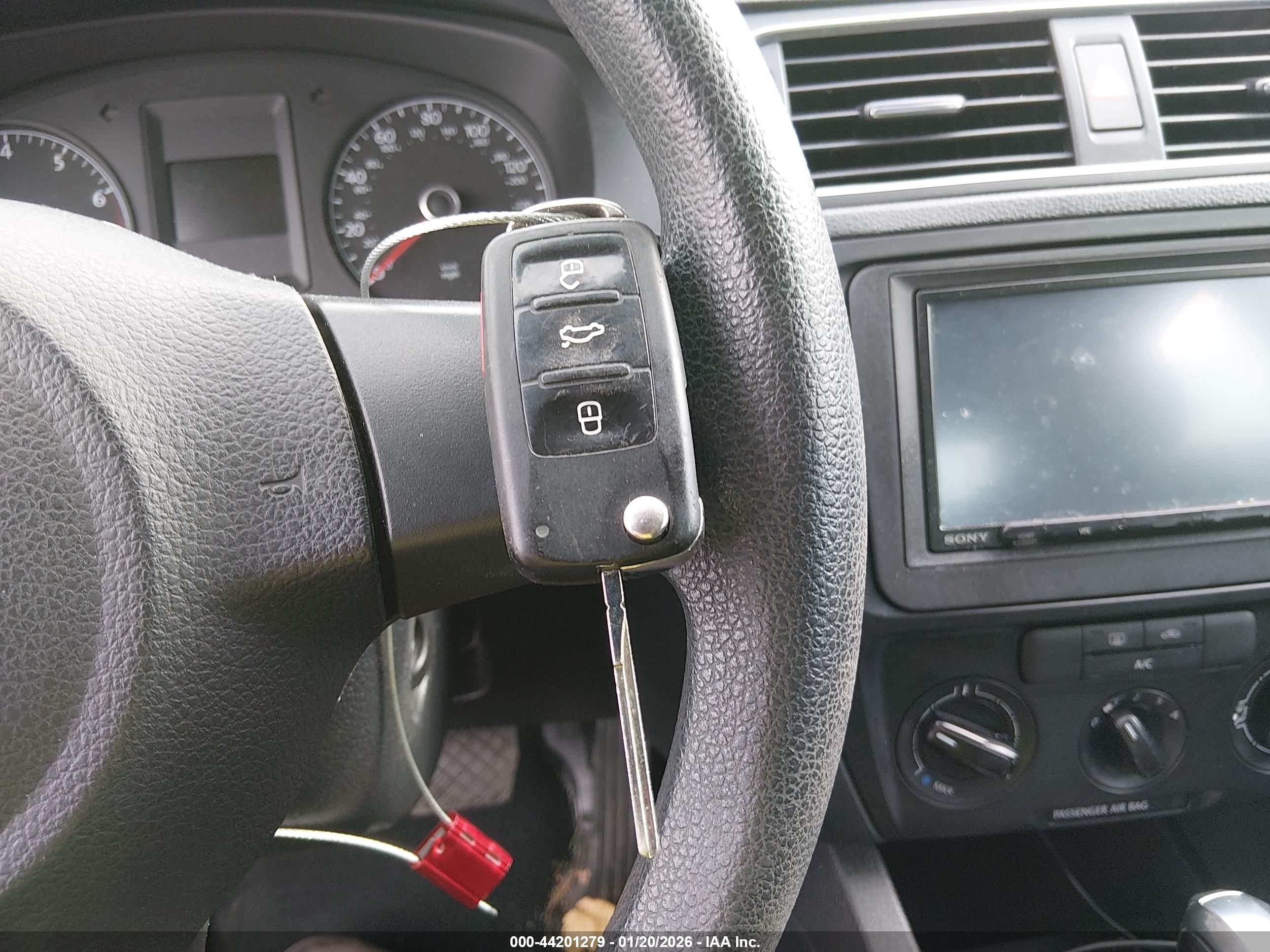 VOLKSWAGEN JETTA image 11