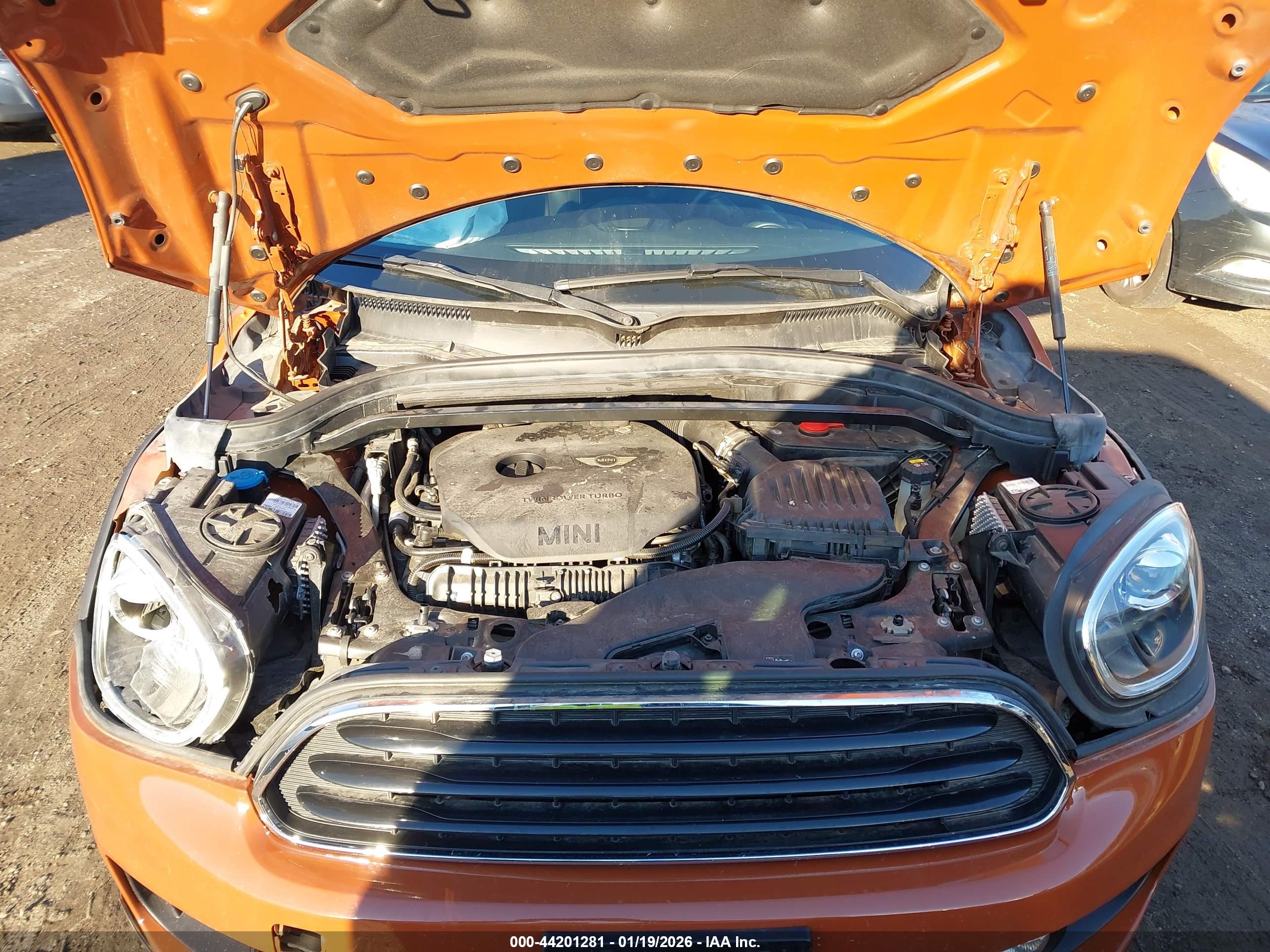 MINI COUNTRYMAN image 10
