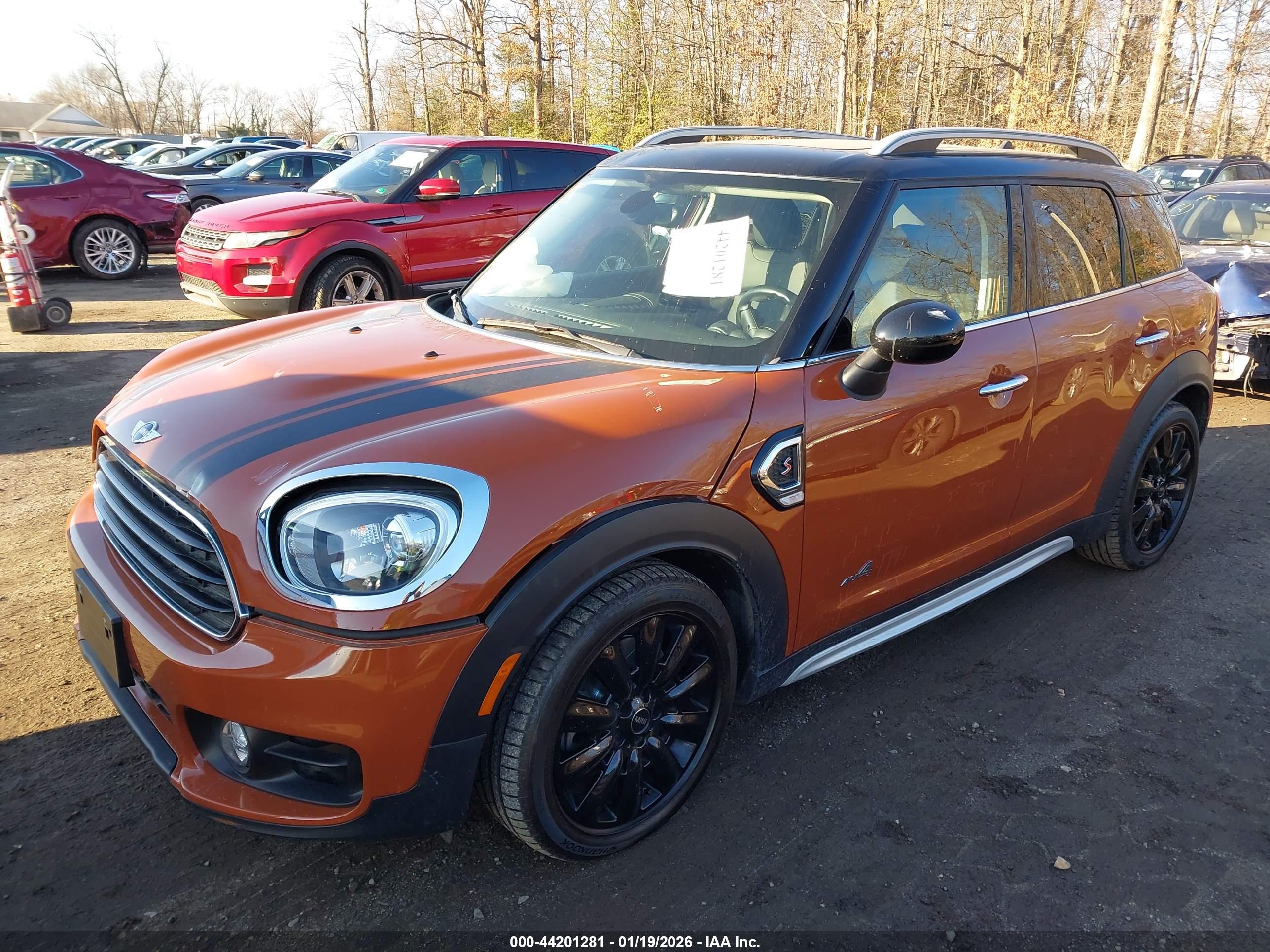 MINI COUNTRYMAN image 2