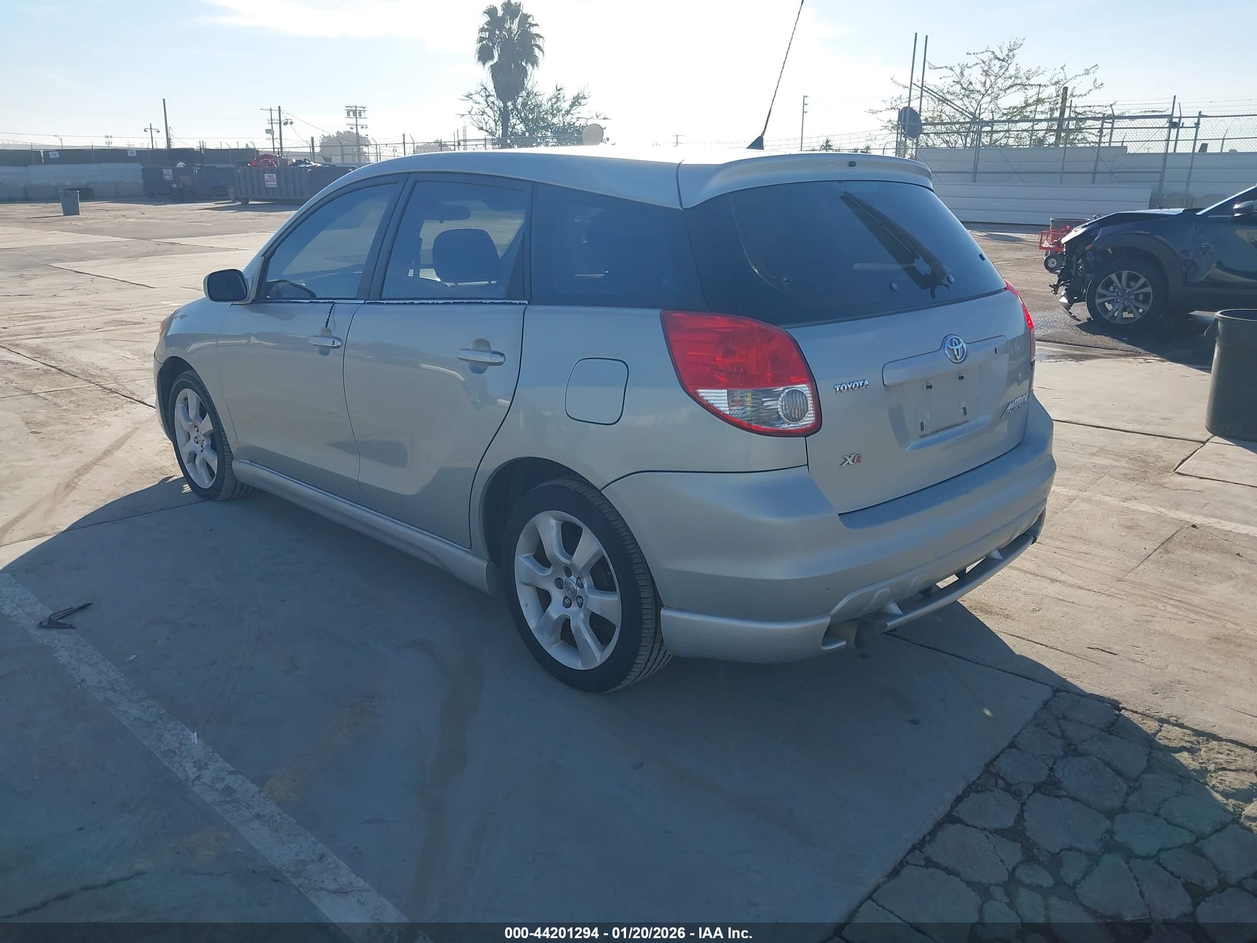 TOYOTA MATRIX image 3