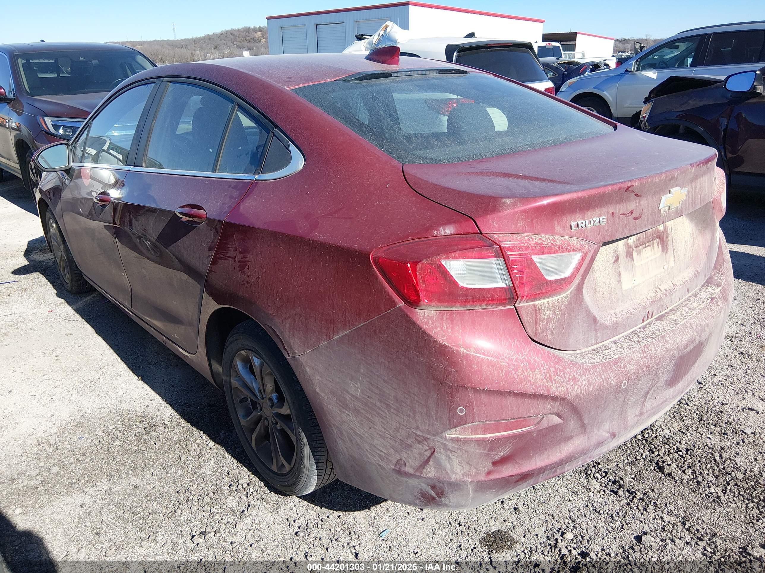 CHEVROLET CRUZE image 3