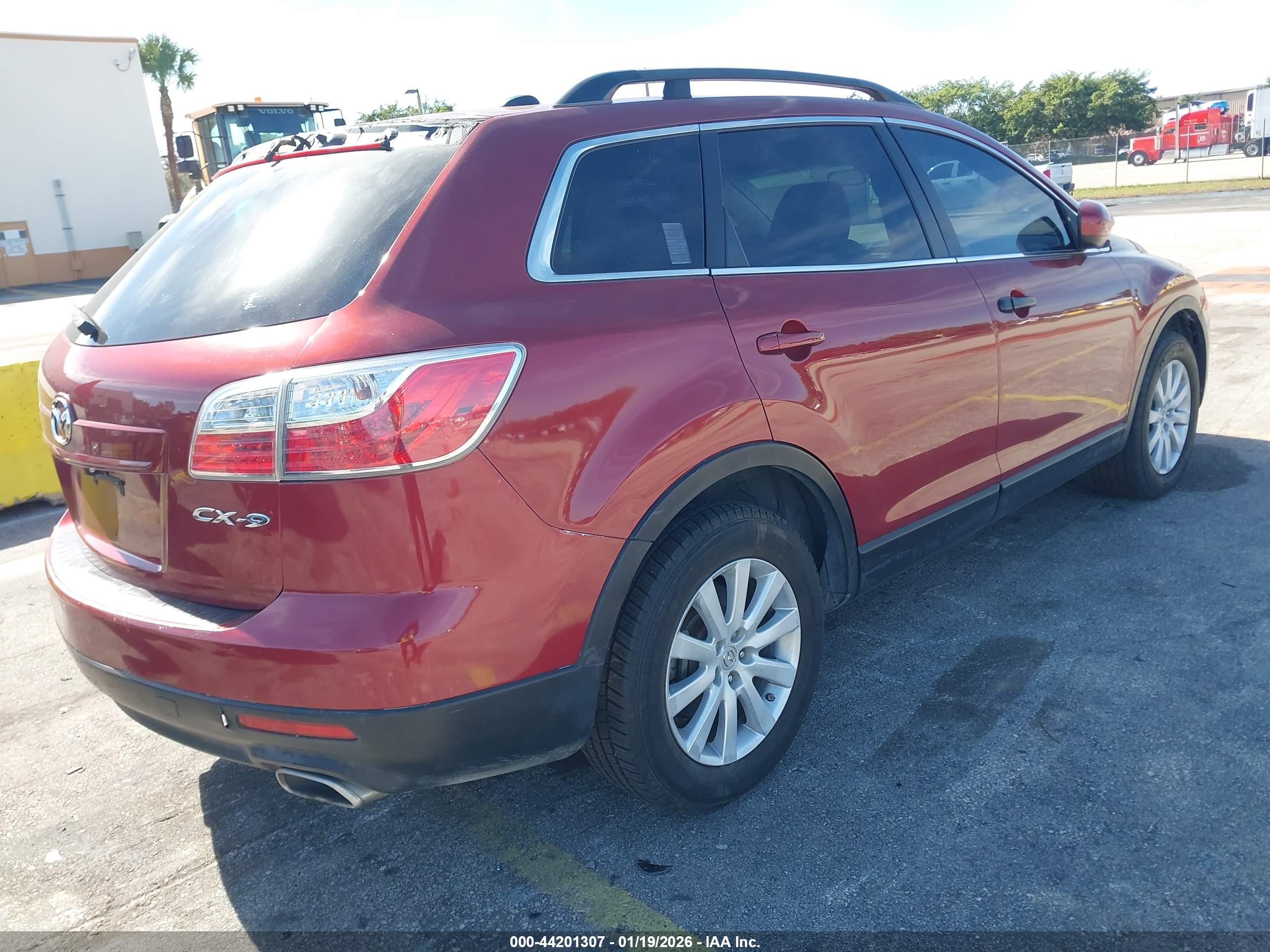 MAZDA CX-9 image 4