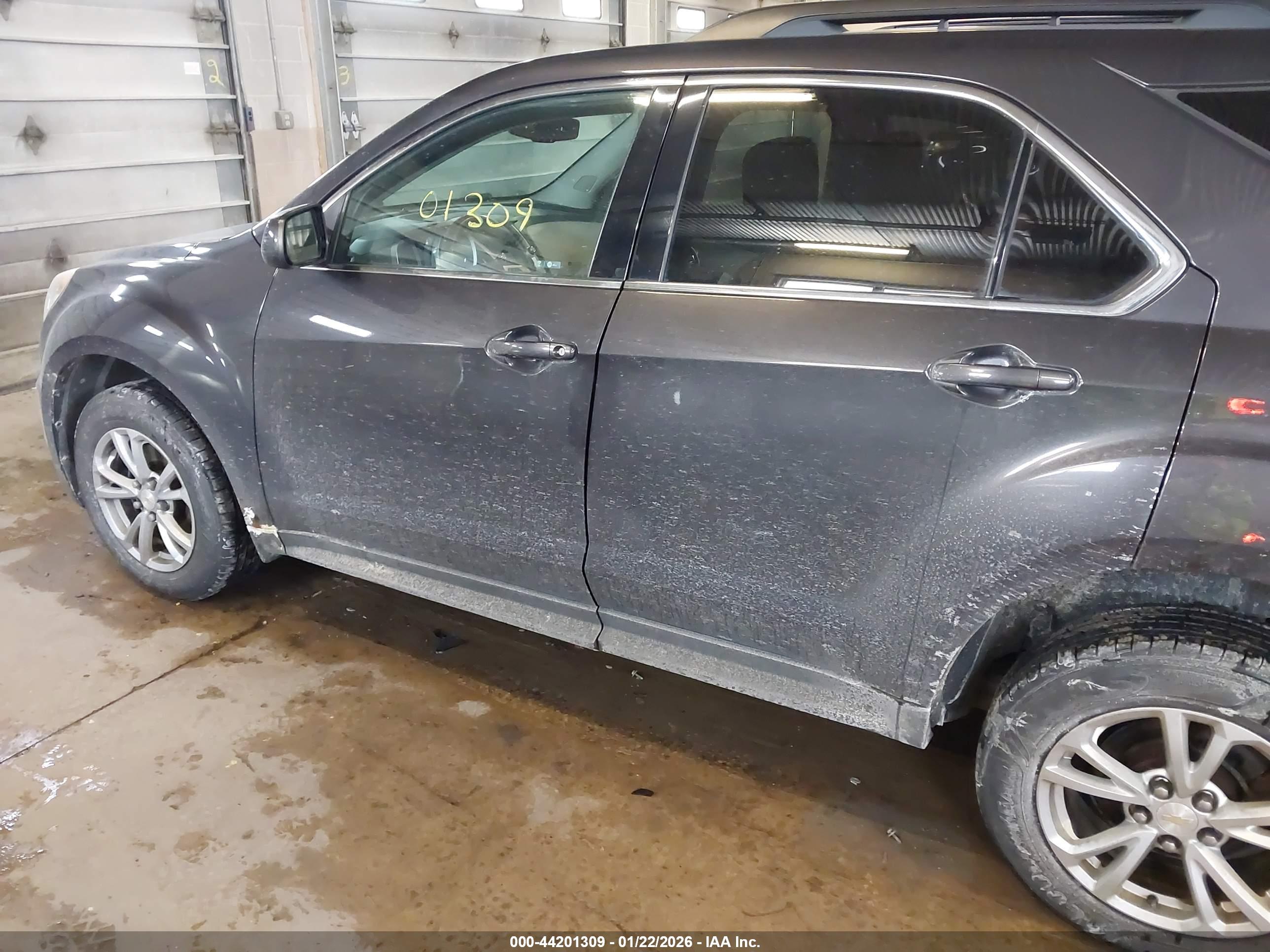CHEVROLET EQUINOX image 6