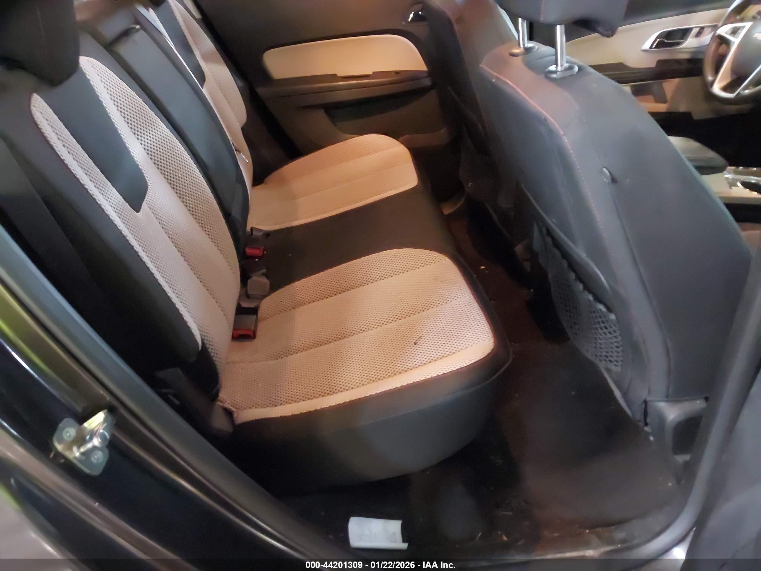 CHEVROLET EQUINOX image 8