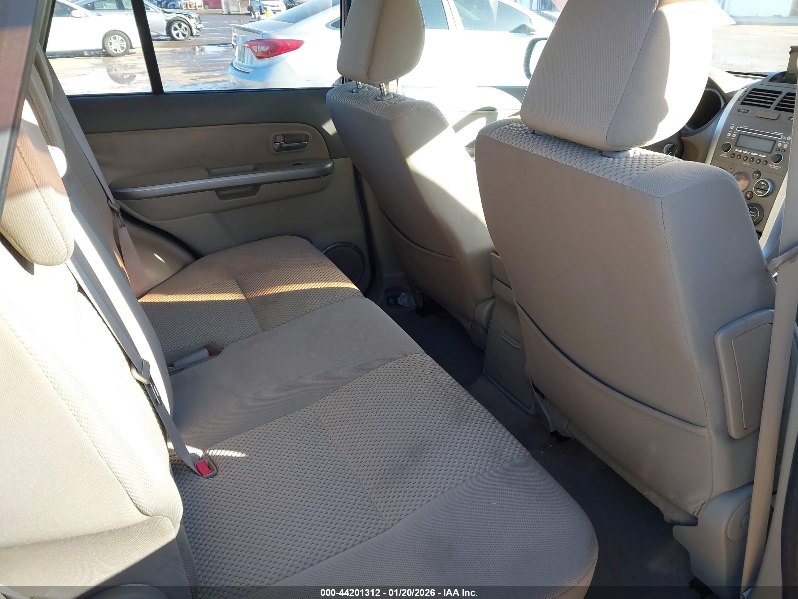 SUZUKI GRAND image 8