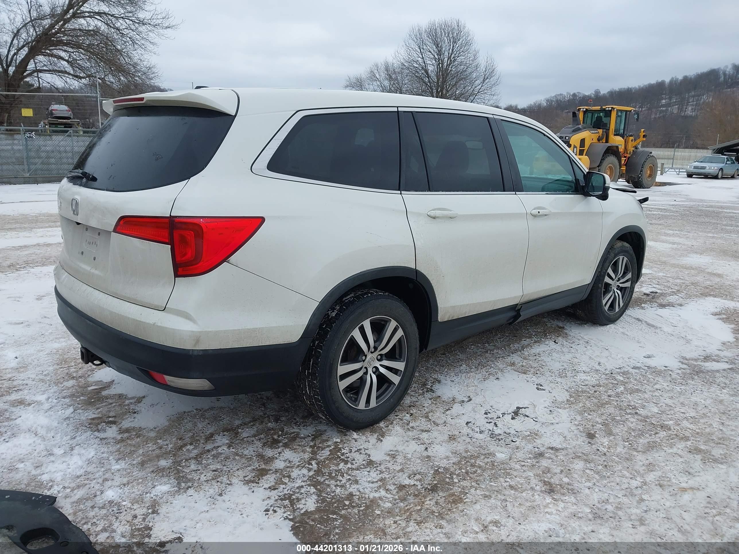 HONDA PILOT image 4