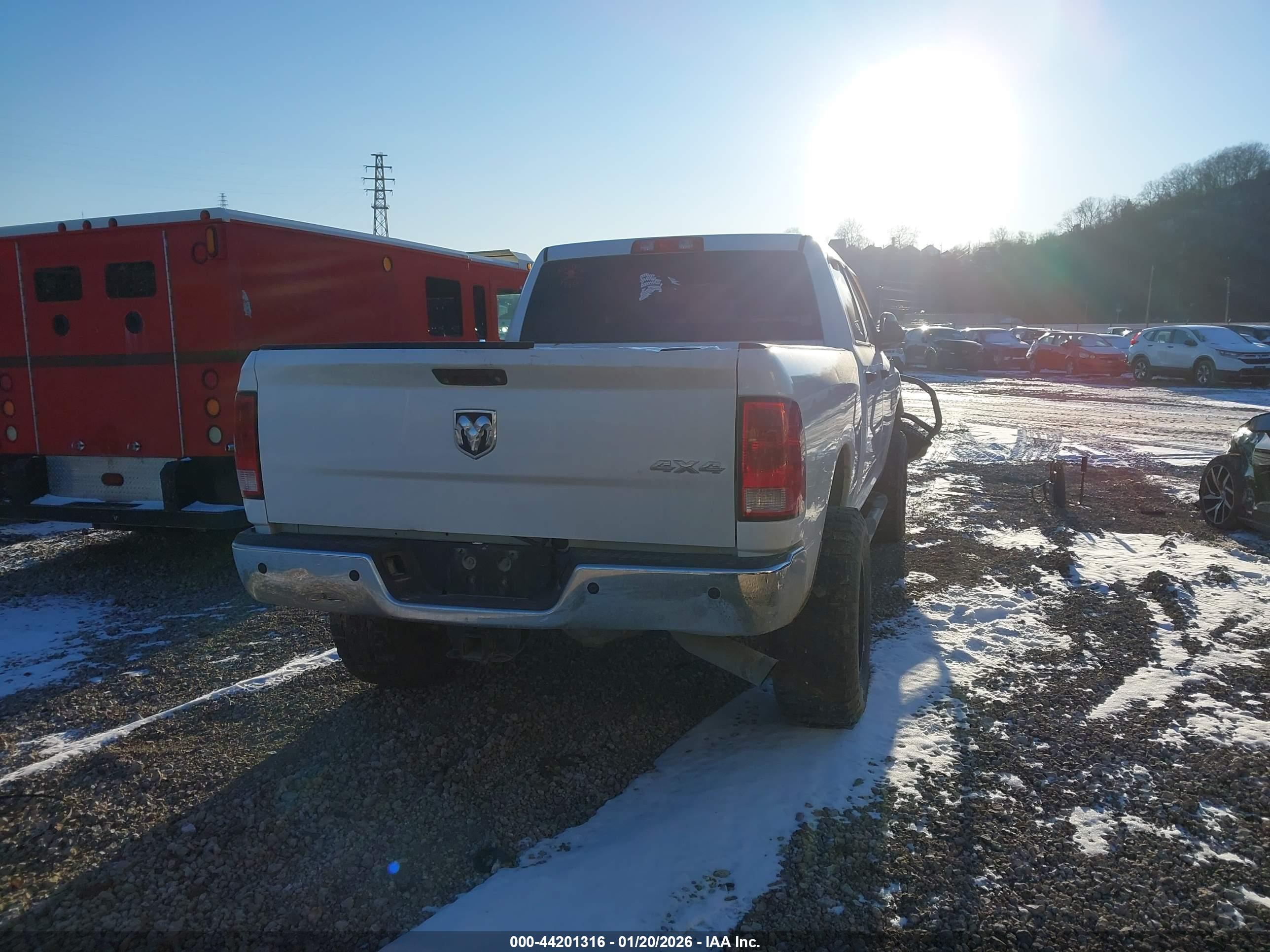 RAM 2500 image 4