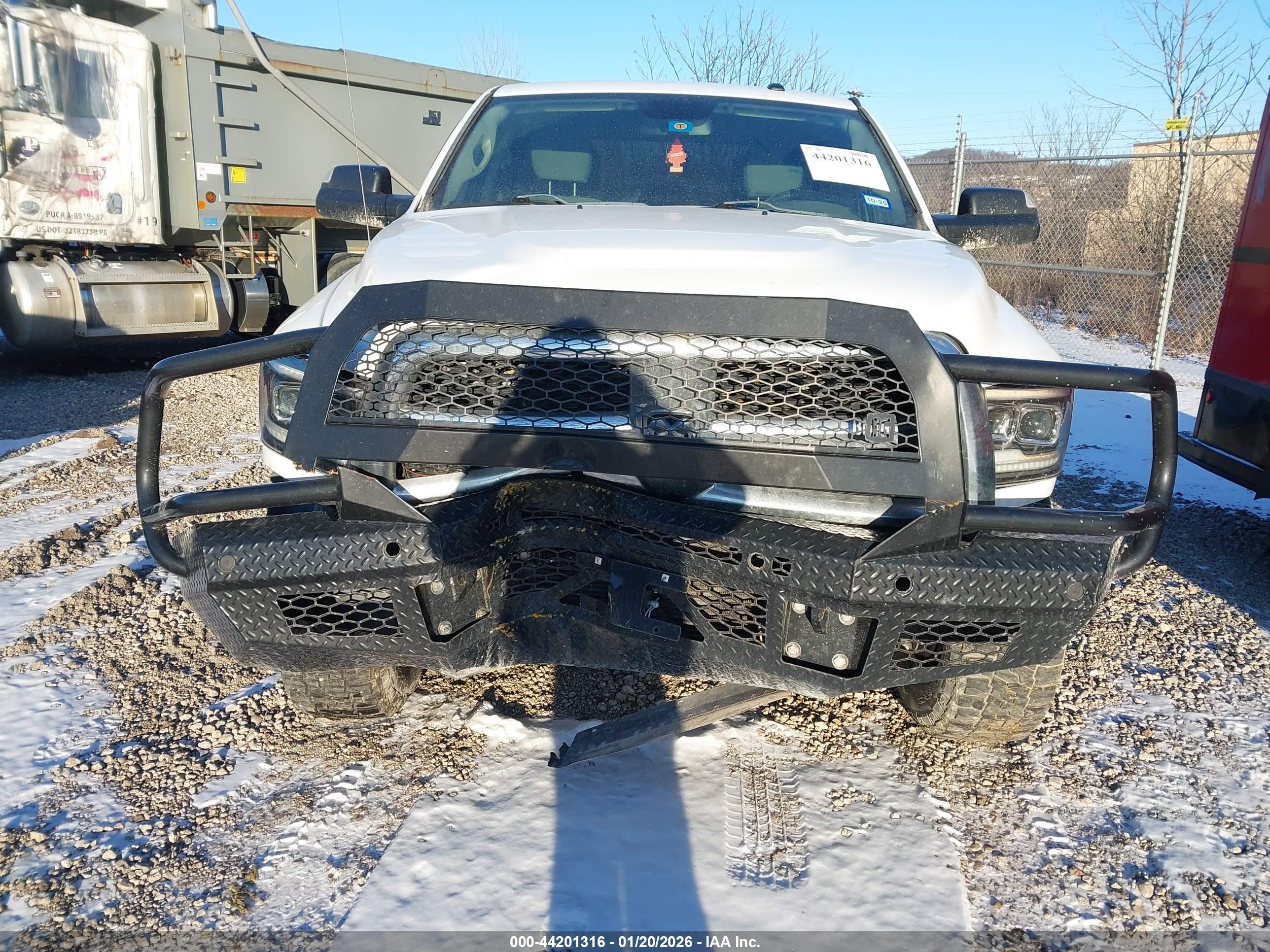 RAM 2500 image 6
