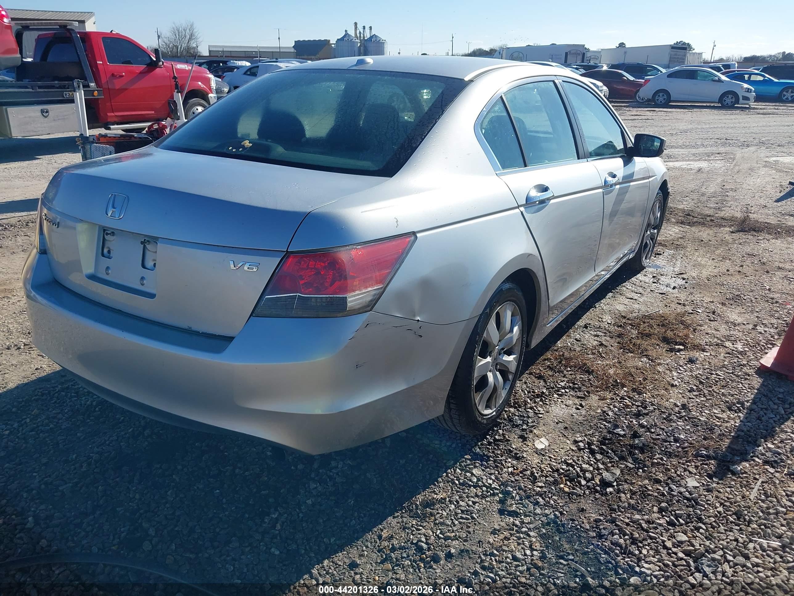 HONDA ACCORD image 4