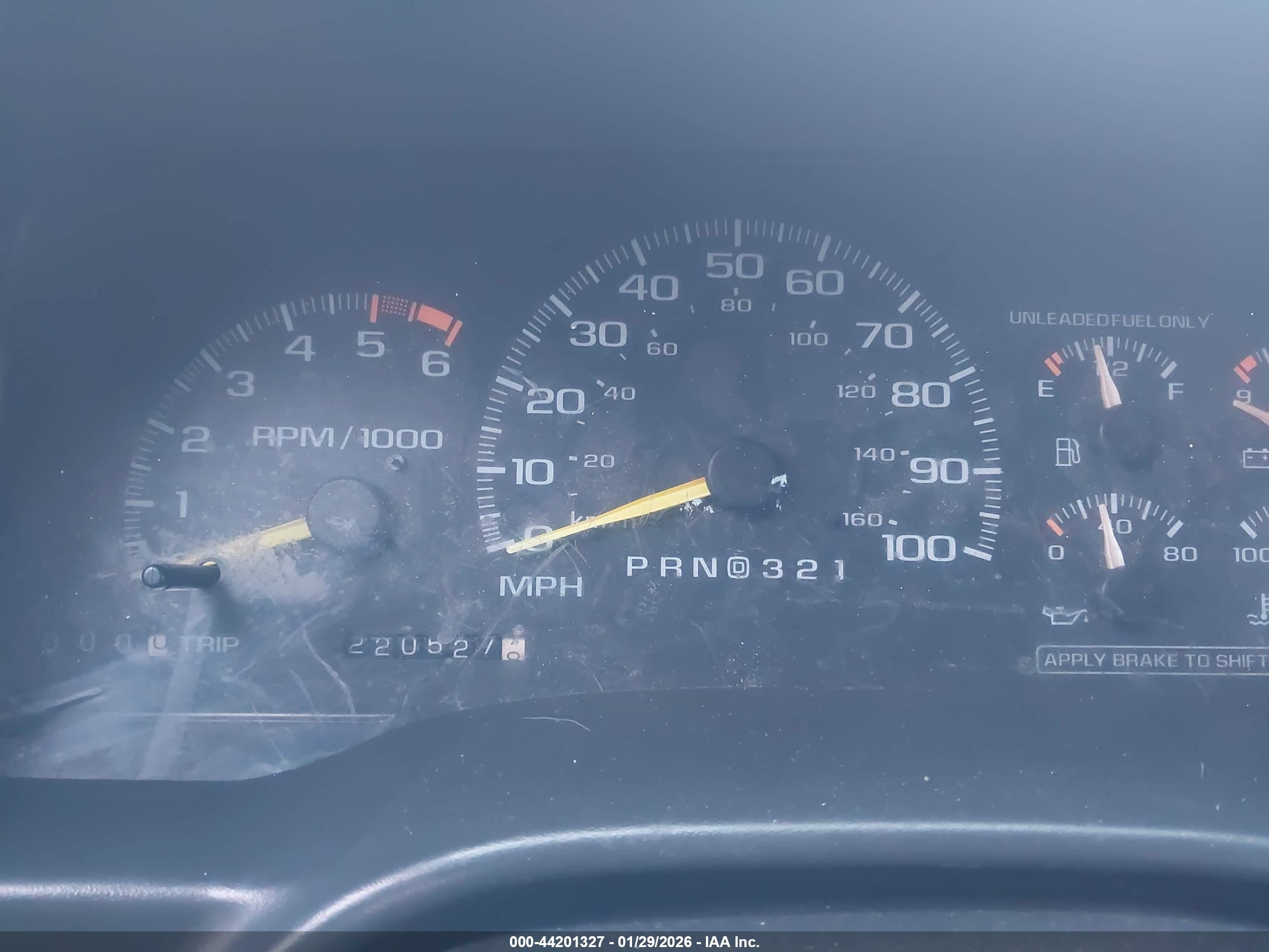 GMC YUKON image 7