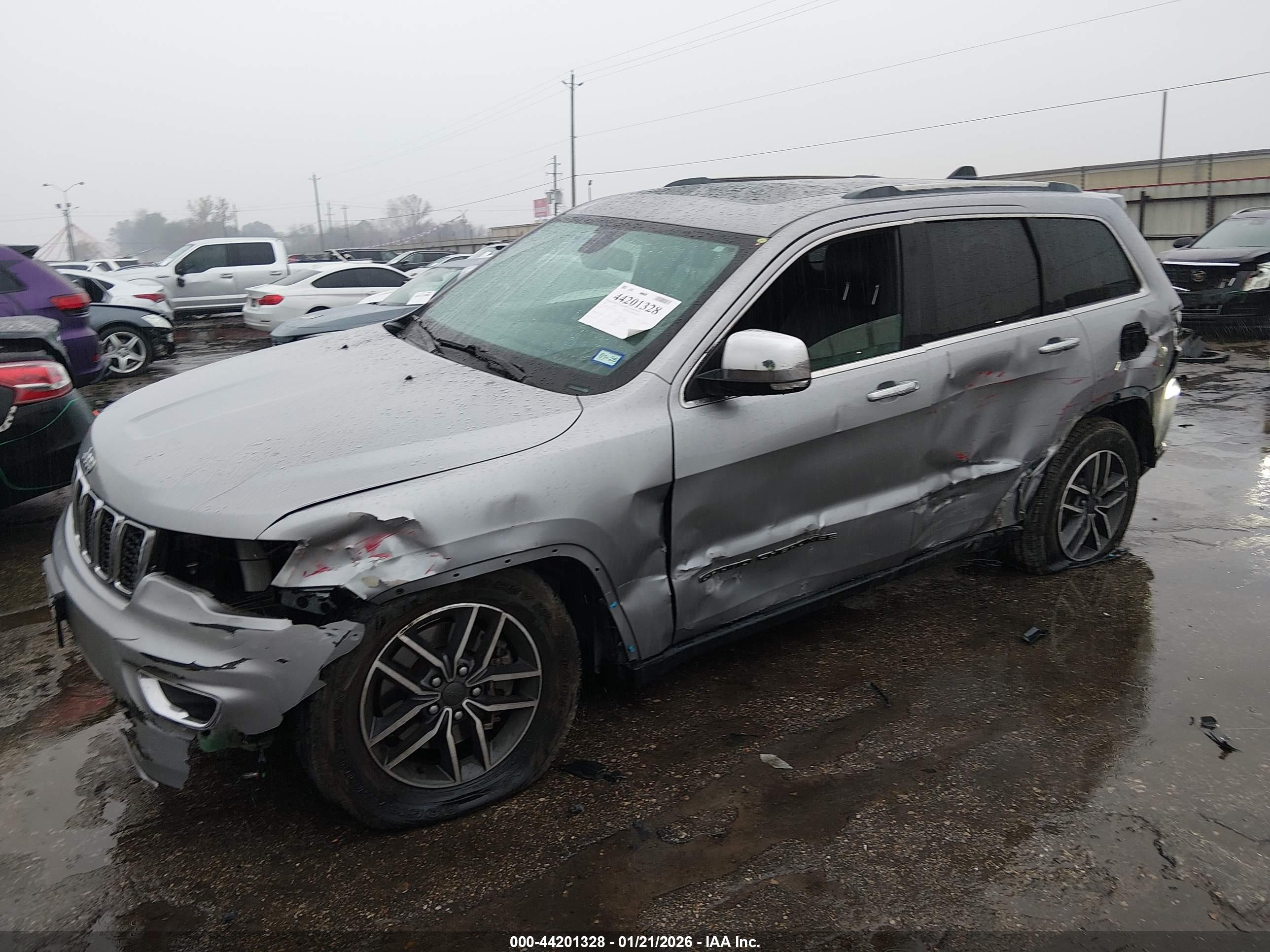 JEEP GRAND image 2