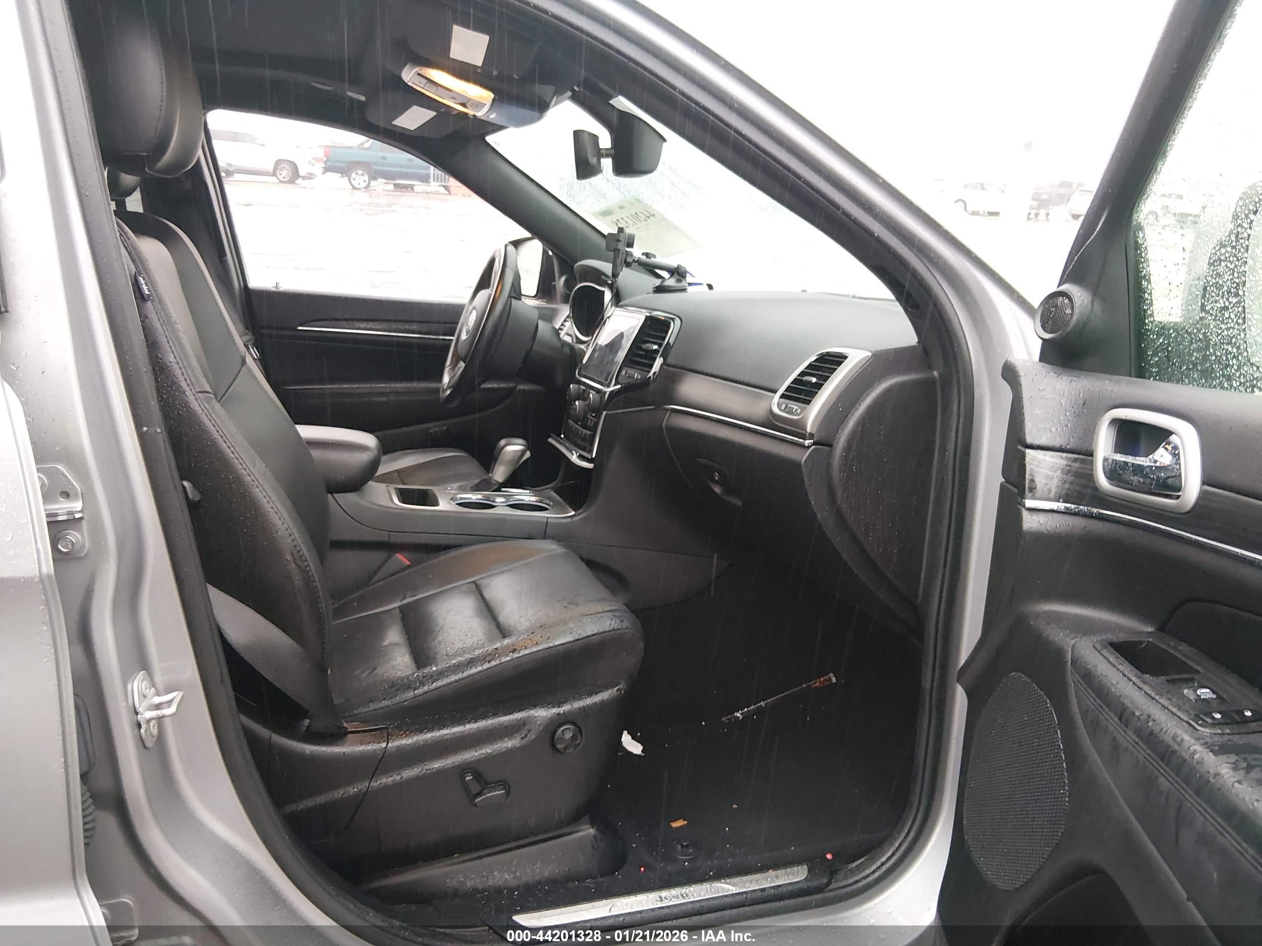 JEEP GRAND image 5