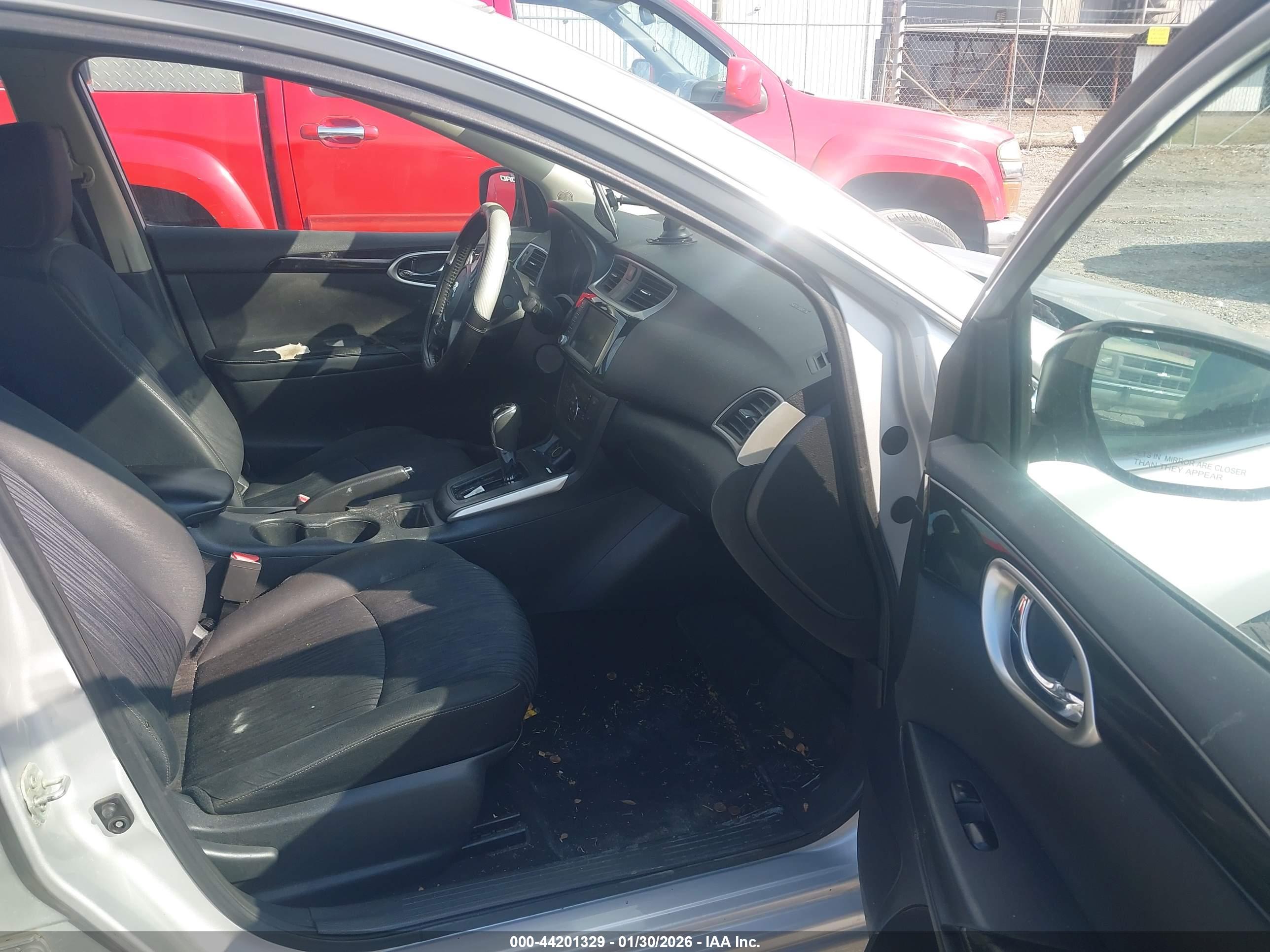 NISSAN SENTRA image 5