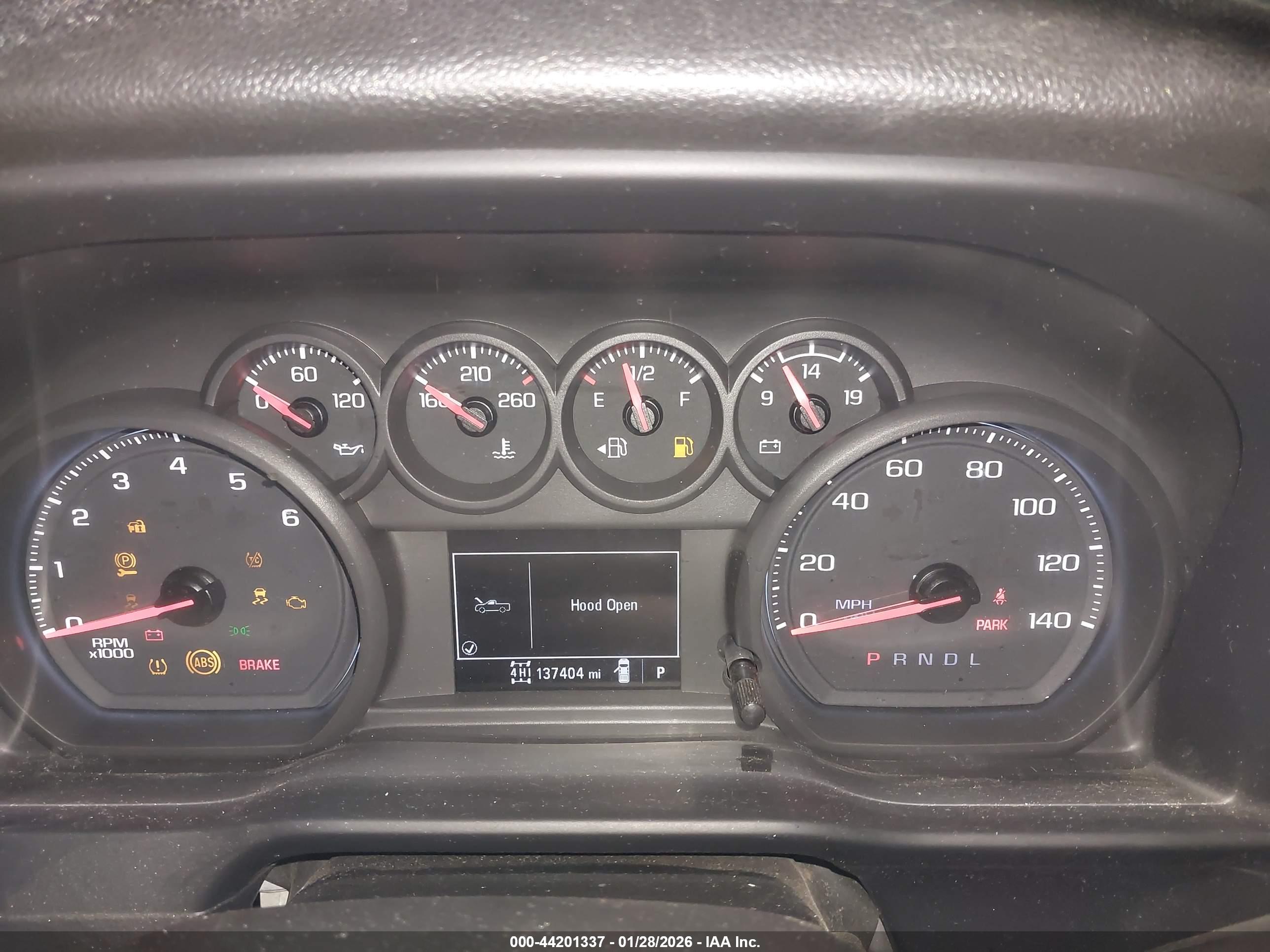 CHEVROLET SILVERADO image 7