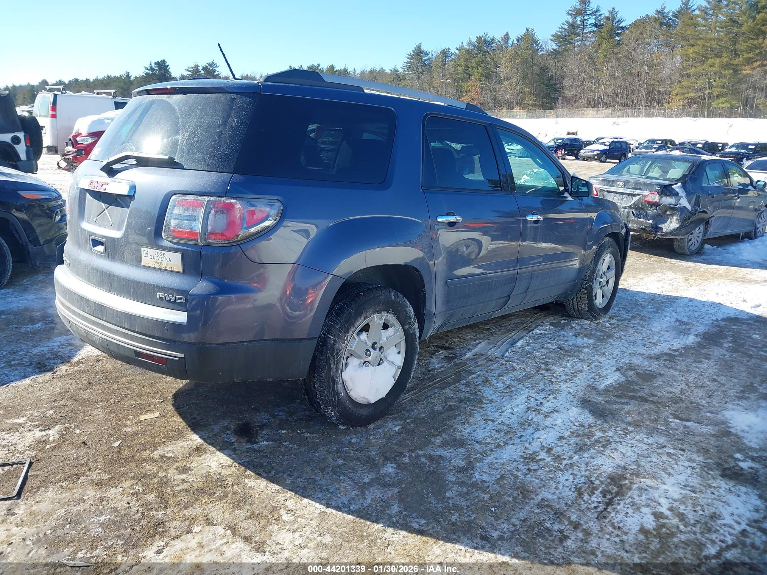 GMC ACADIA image 4