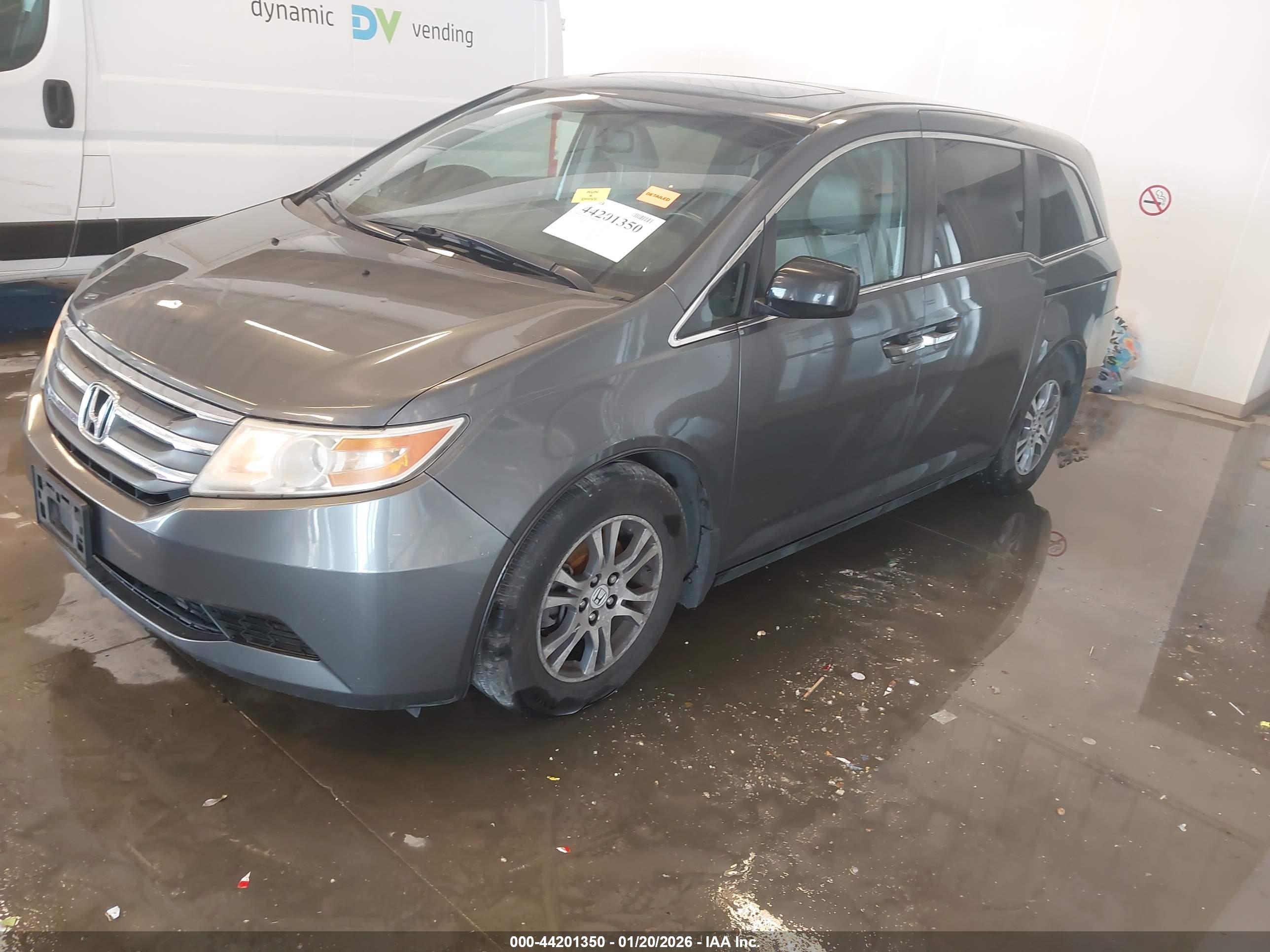 HONDA ODYSSEY image 2
