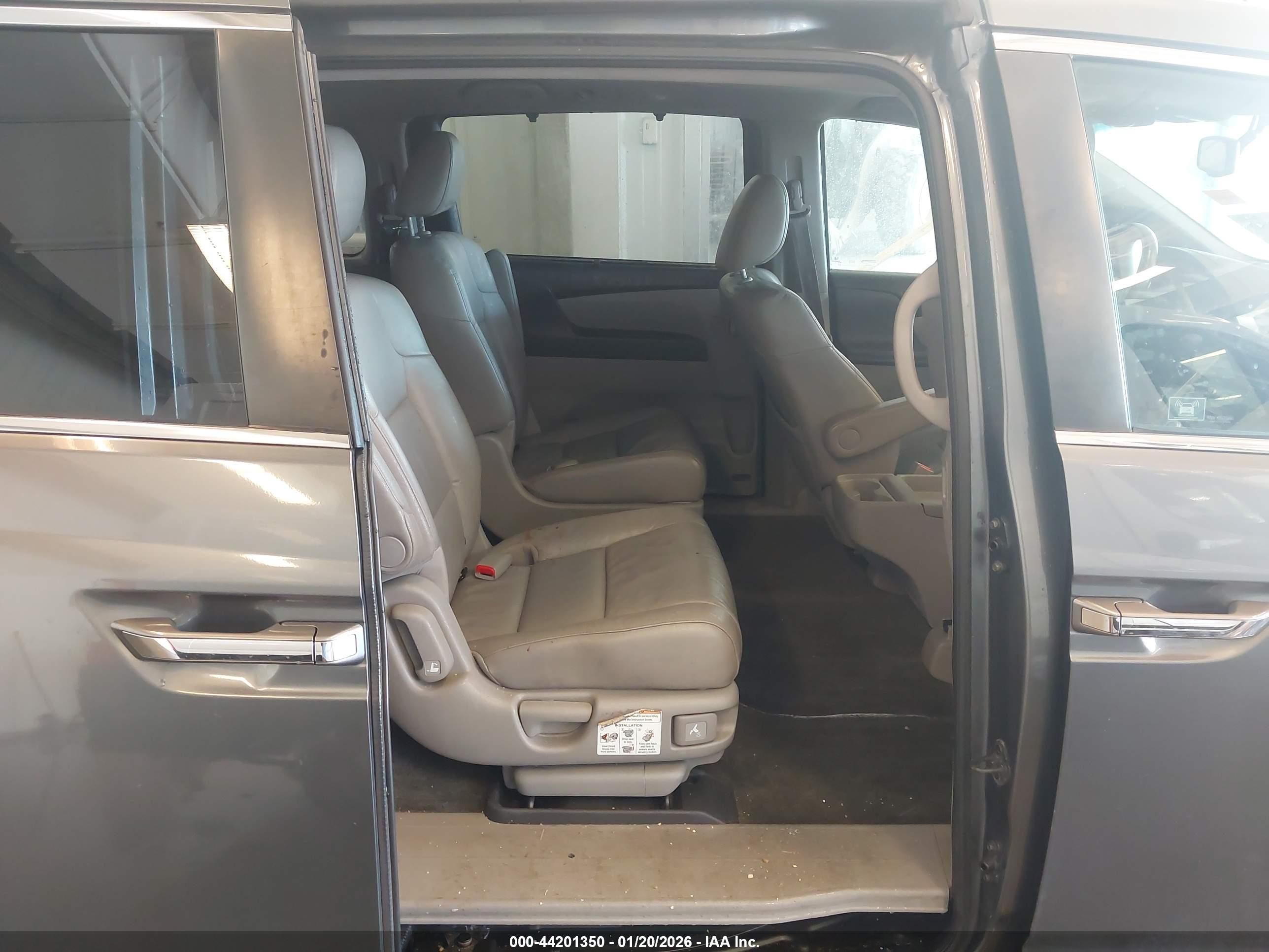 HONDA ODYSSEY image 8