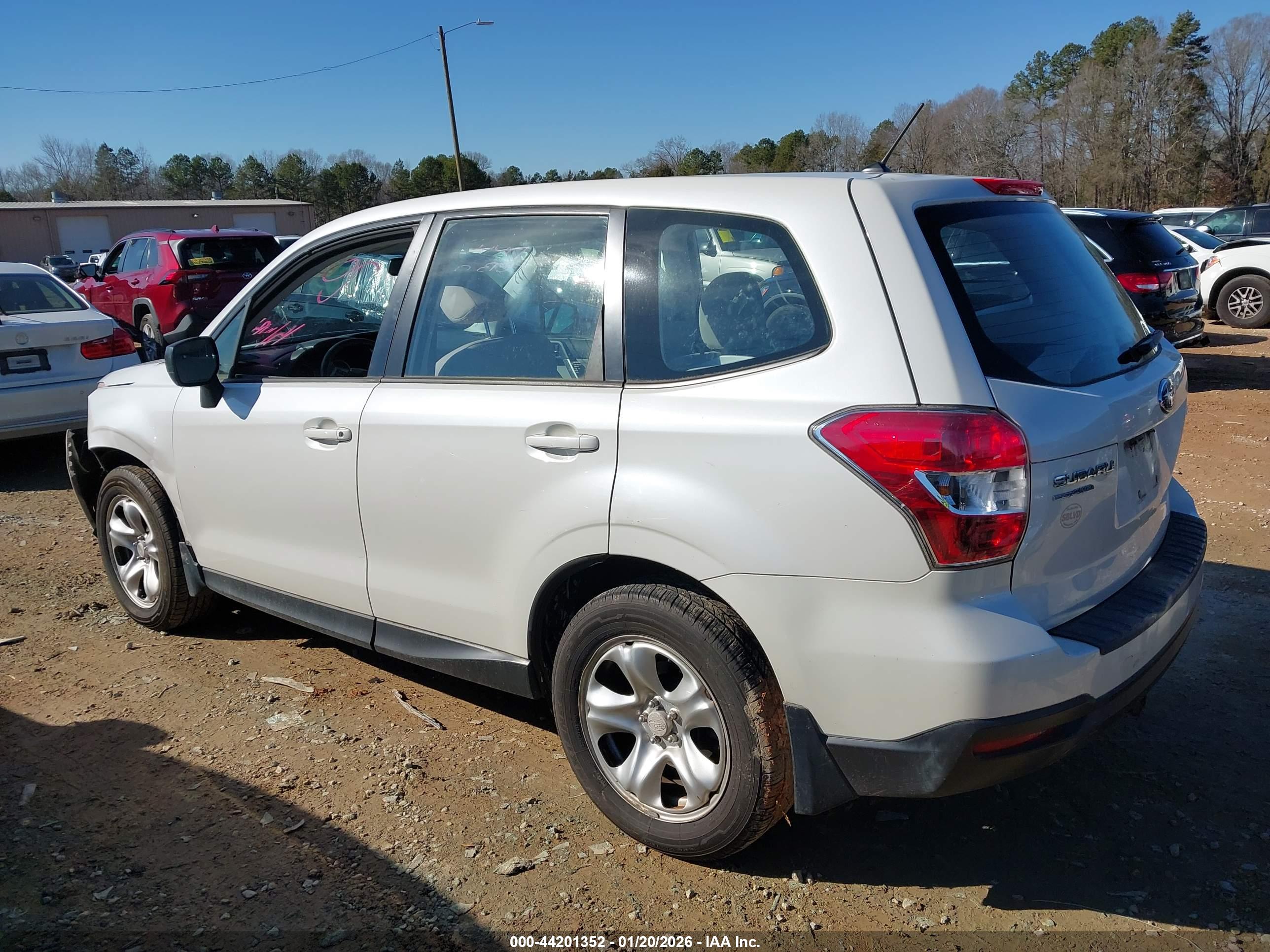 SUBARU FORESTER image 3
