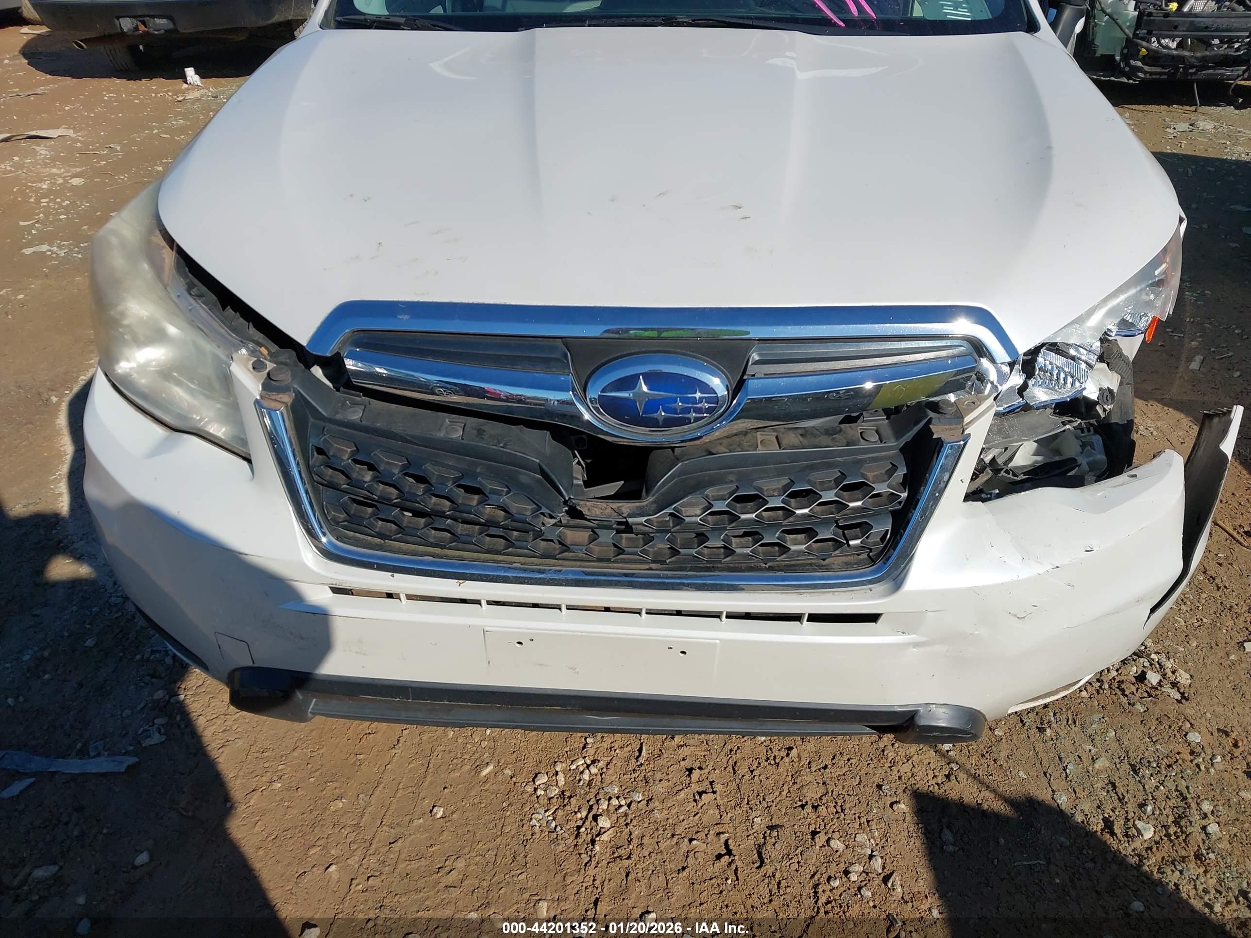 SUBARU FORESTER image 6