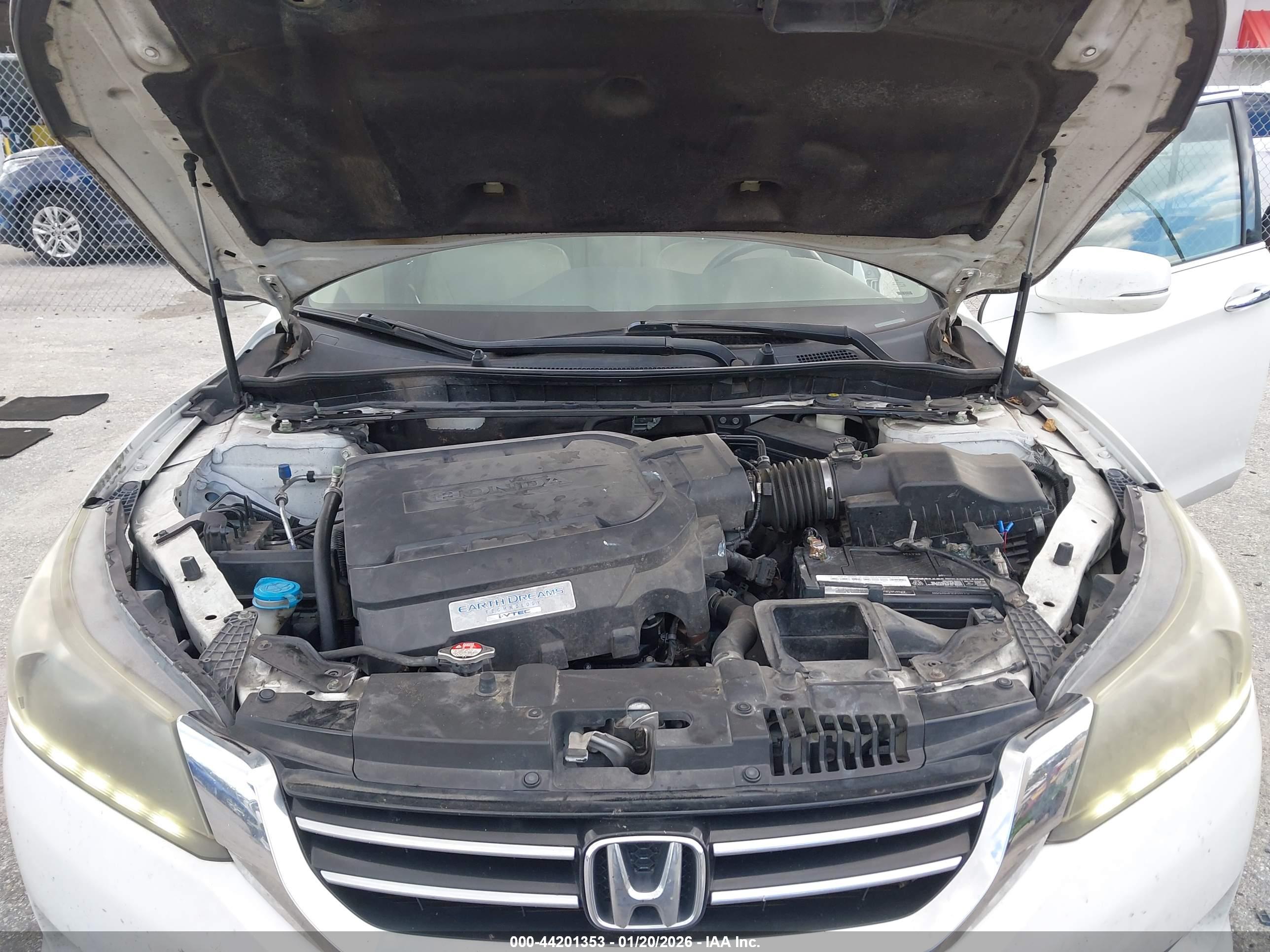 HONDA ACCORD image 10