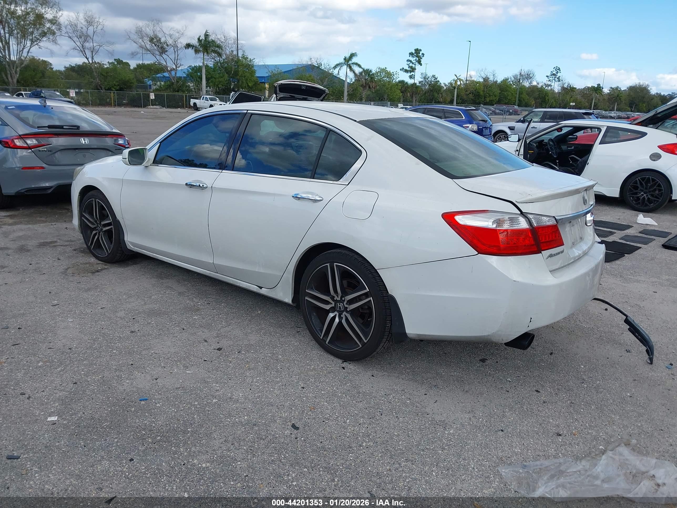 HONDA ACCORD image 3
