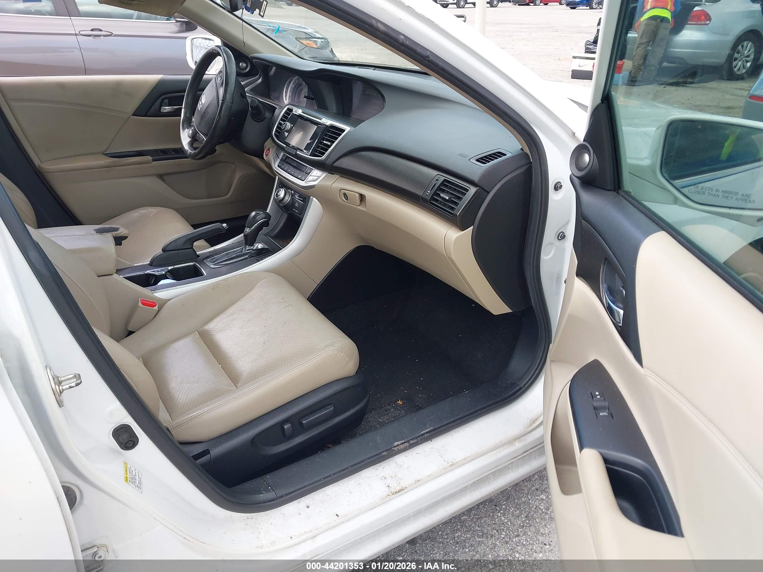 HONDA ACCORD image 5