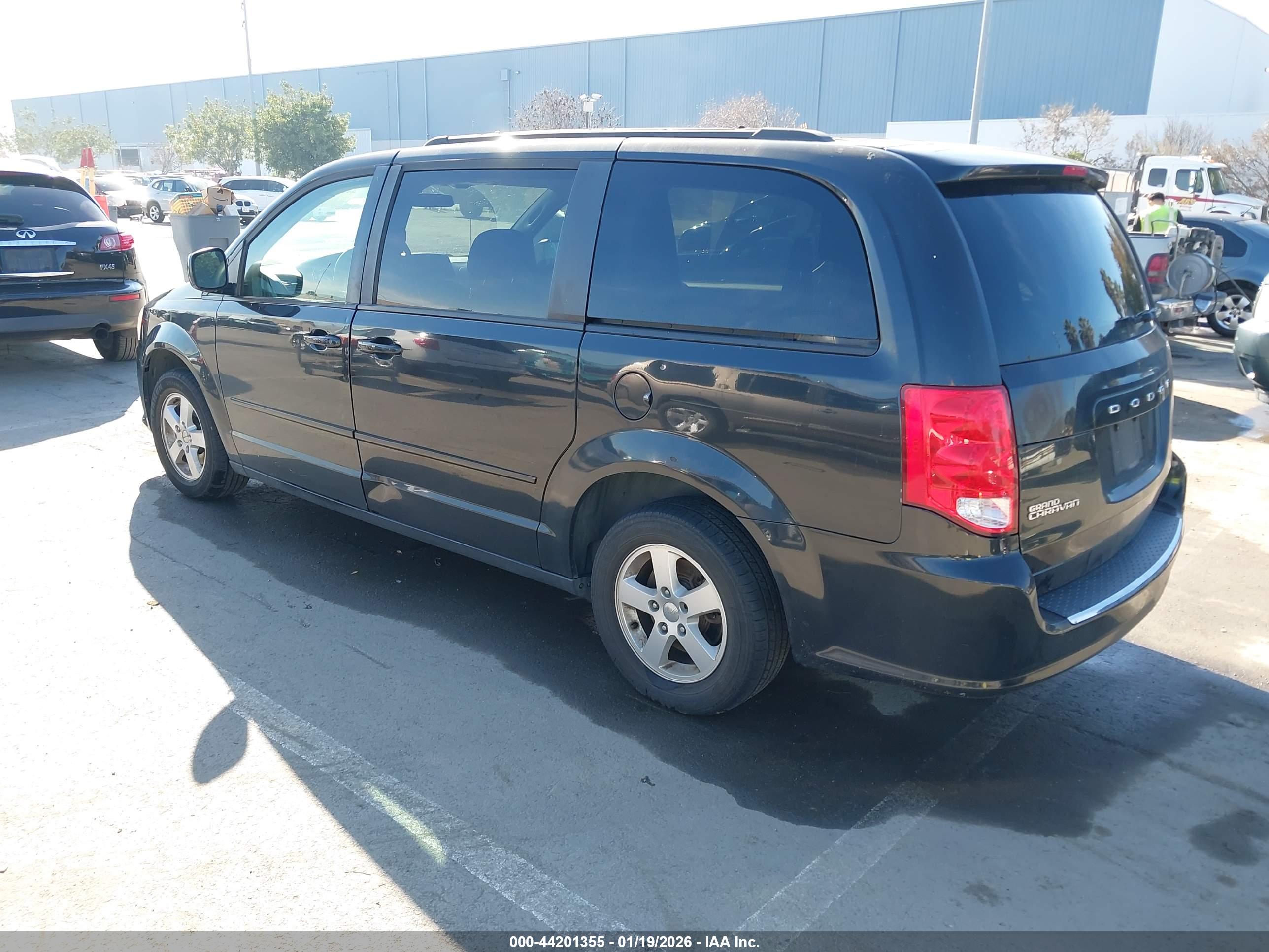 DODGE GRAND image 3