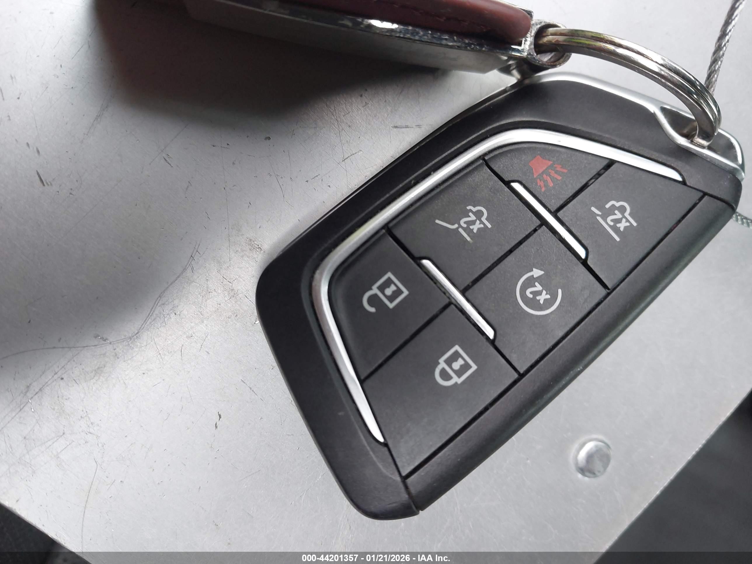 CADILLAC ESCALADE image 11