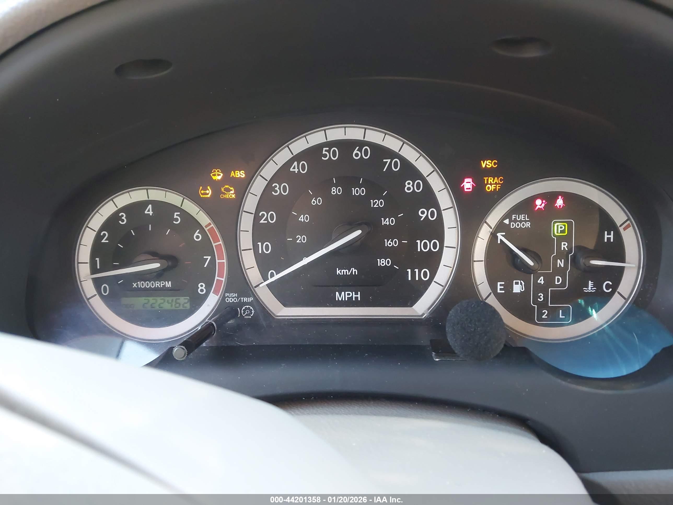 TOYOTA SIENNA image 7