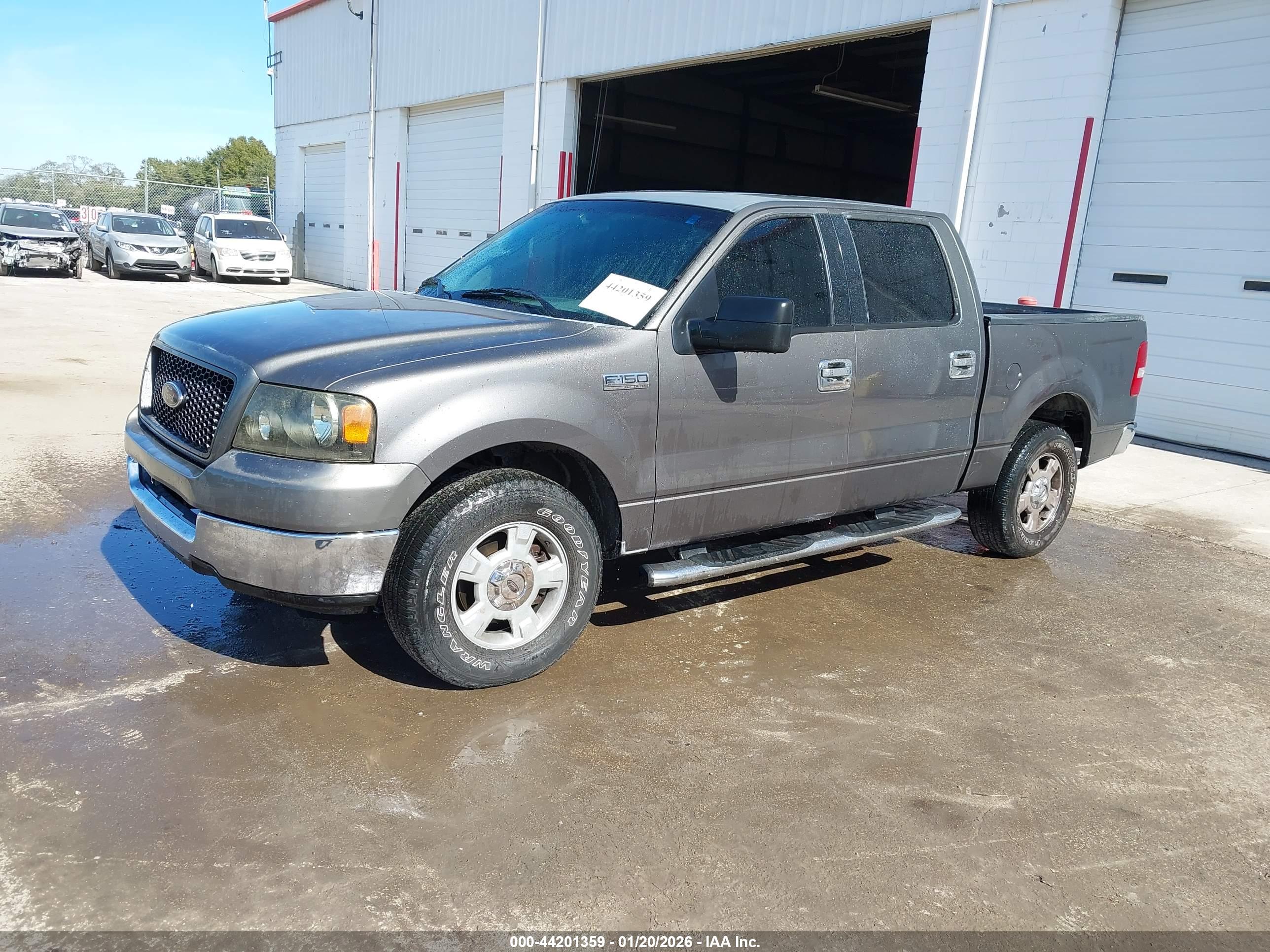 FORD F-150 image 2