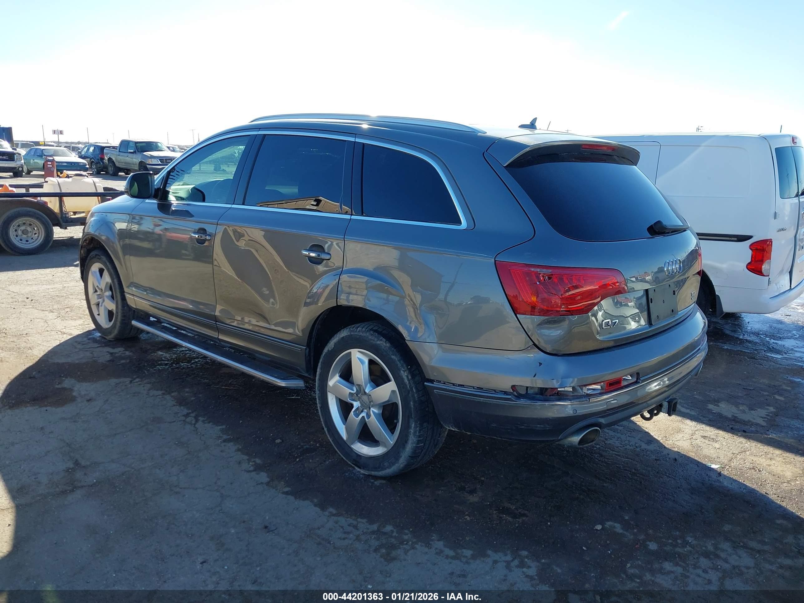 AUDI Q7 image 3