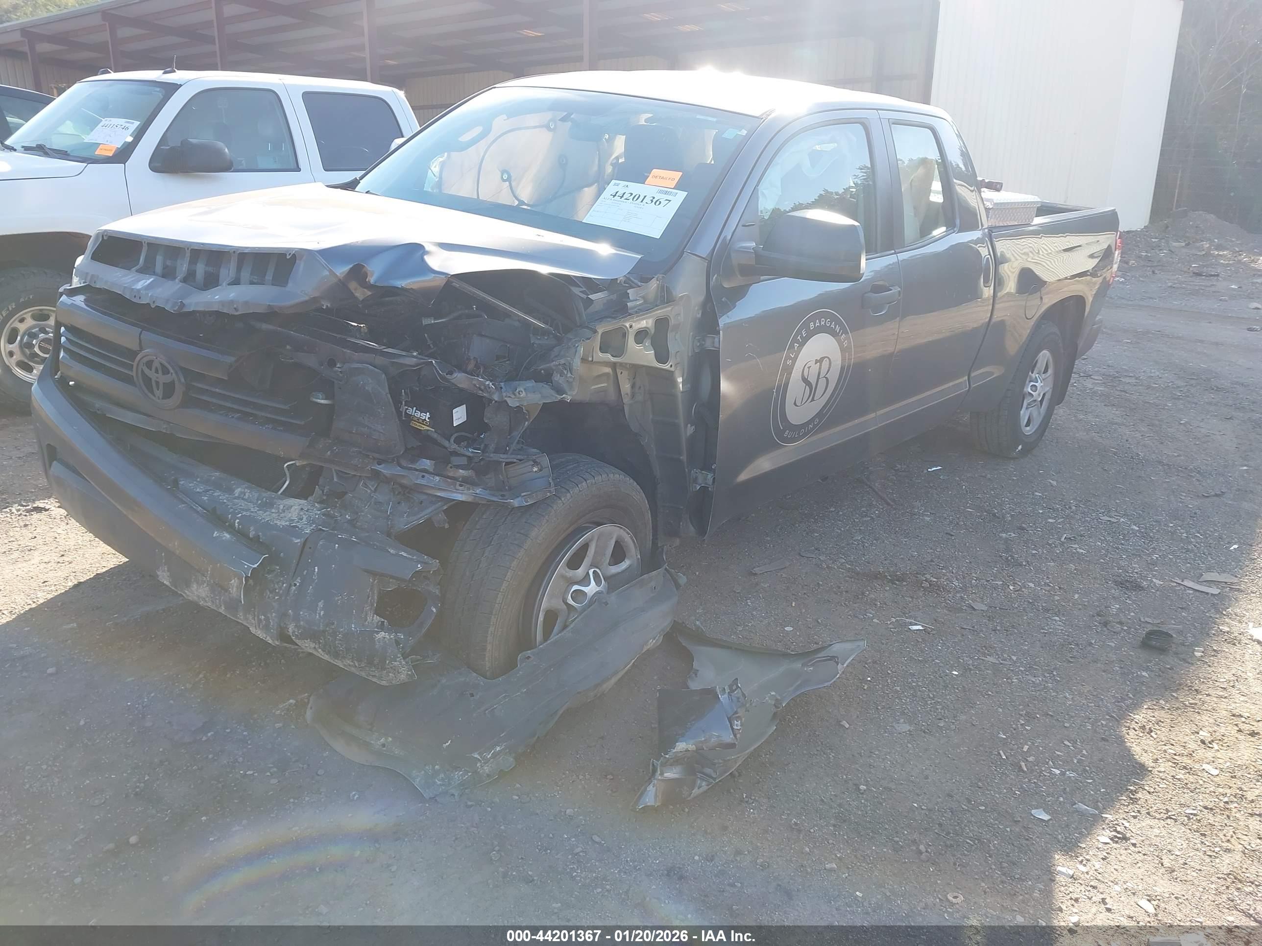 TOYOTA TUNDRA image 2