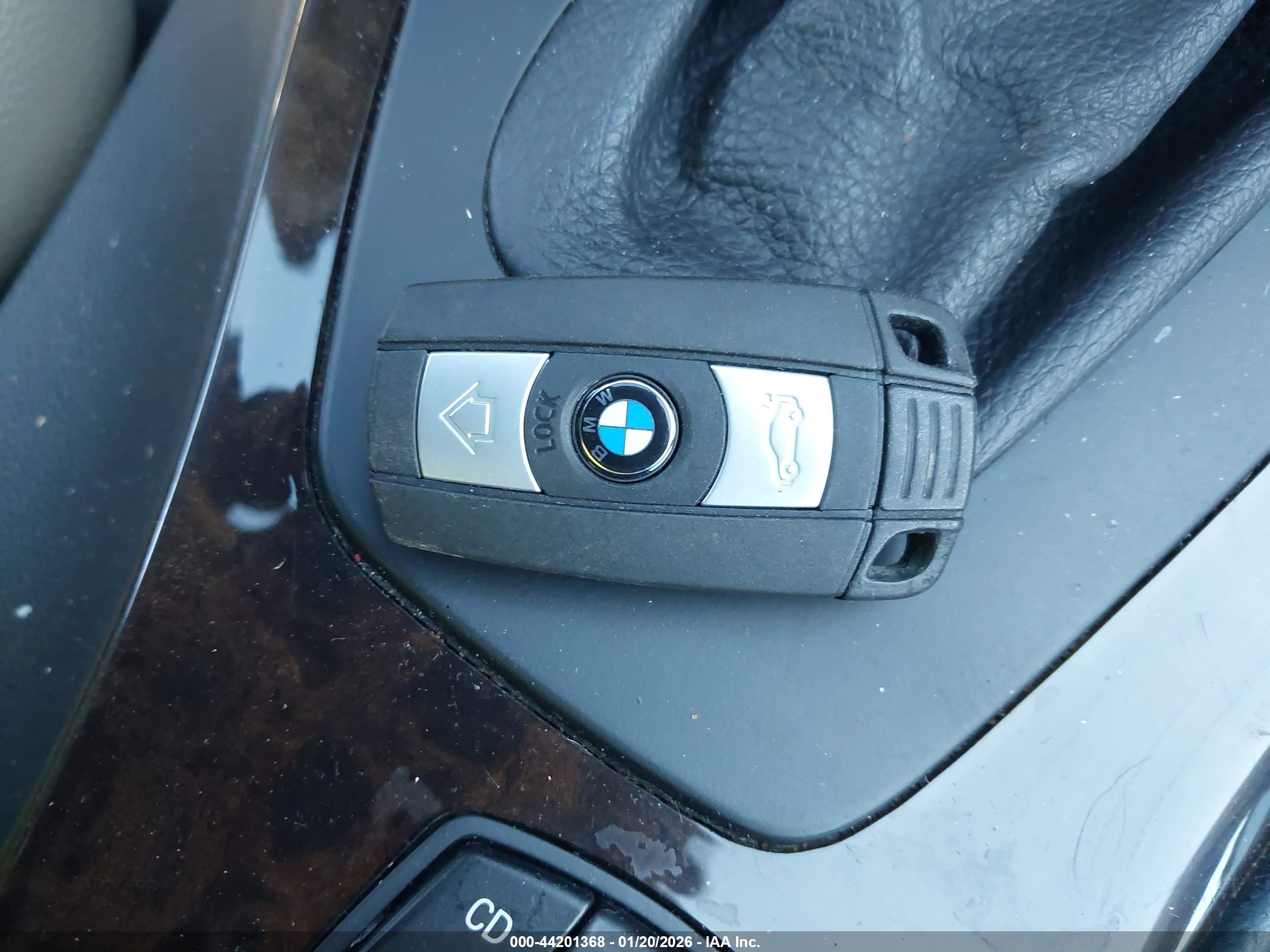 BMW 328I image 11