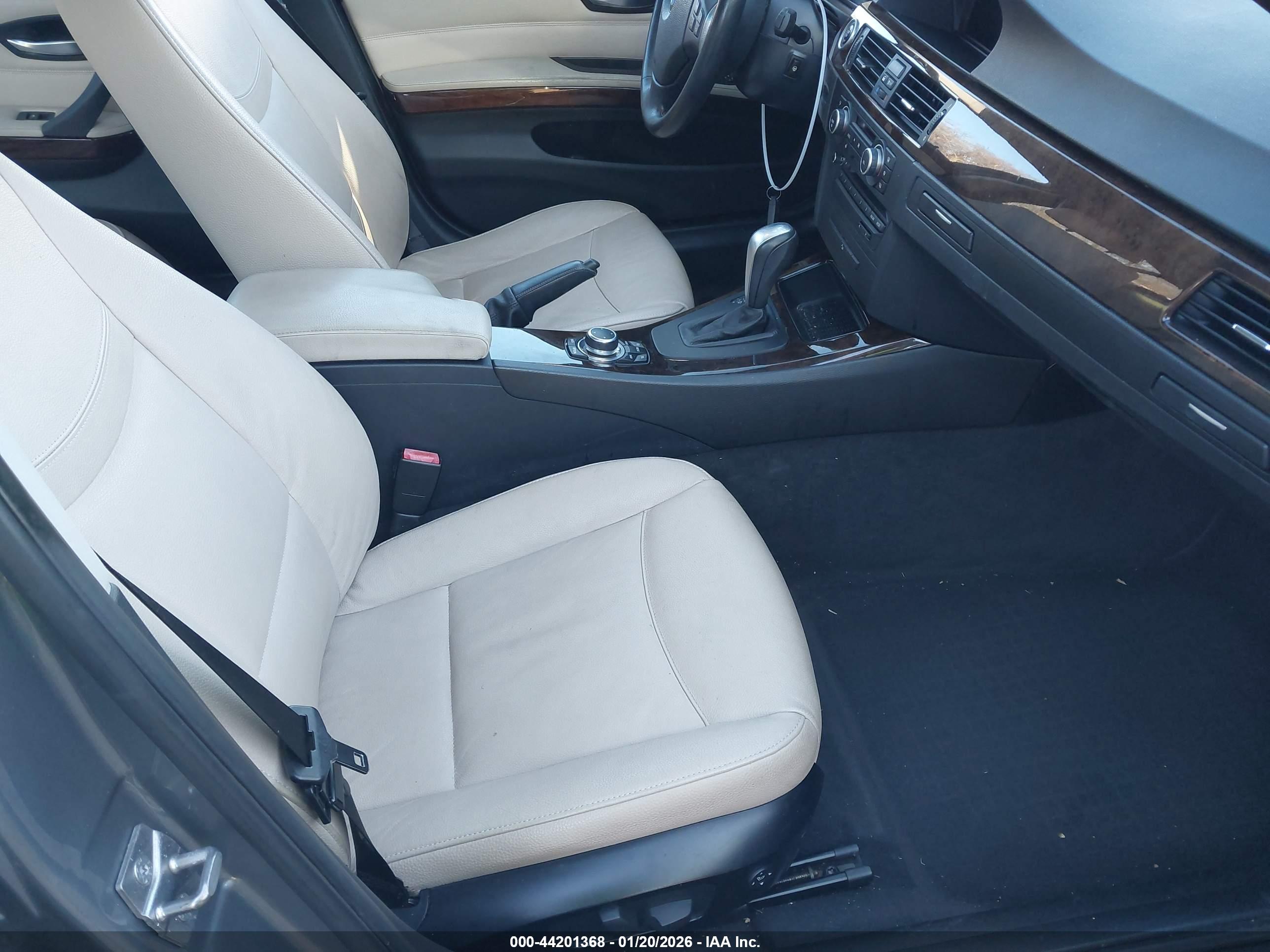 BMW 328I image 5