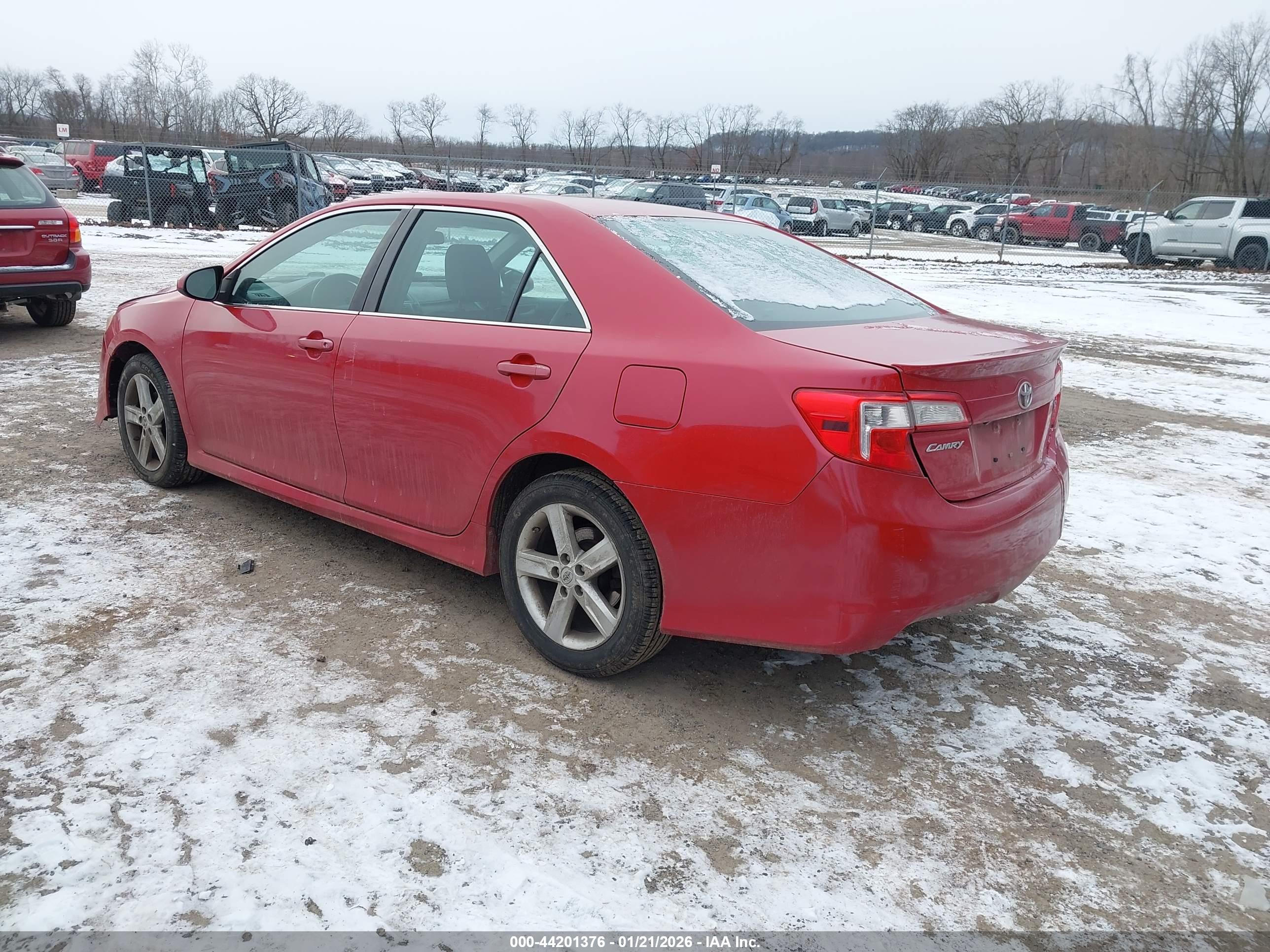 TOYOTA CAMRY image 3