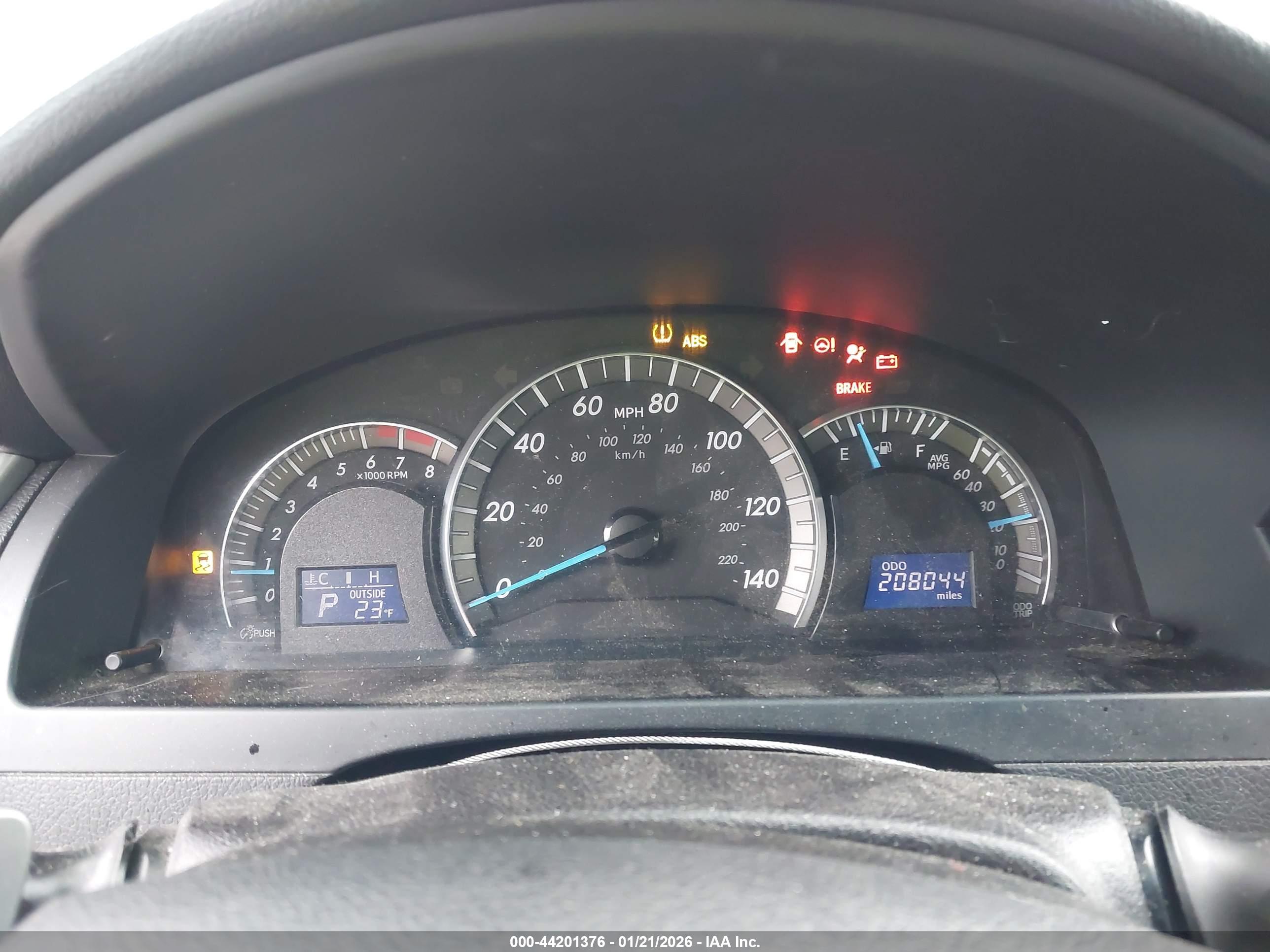 TOYOTA CAMRY image 7