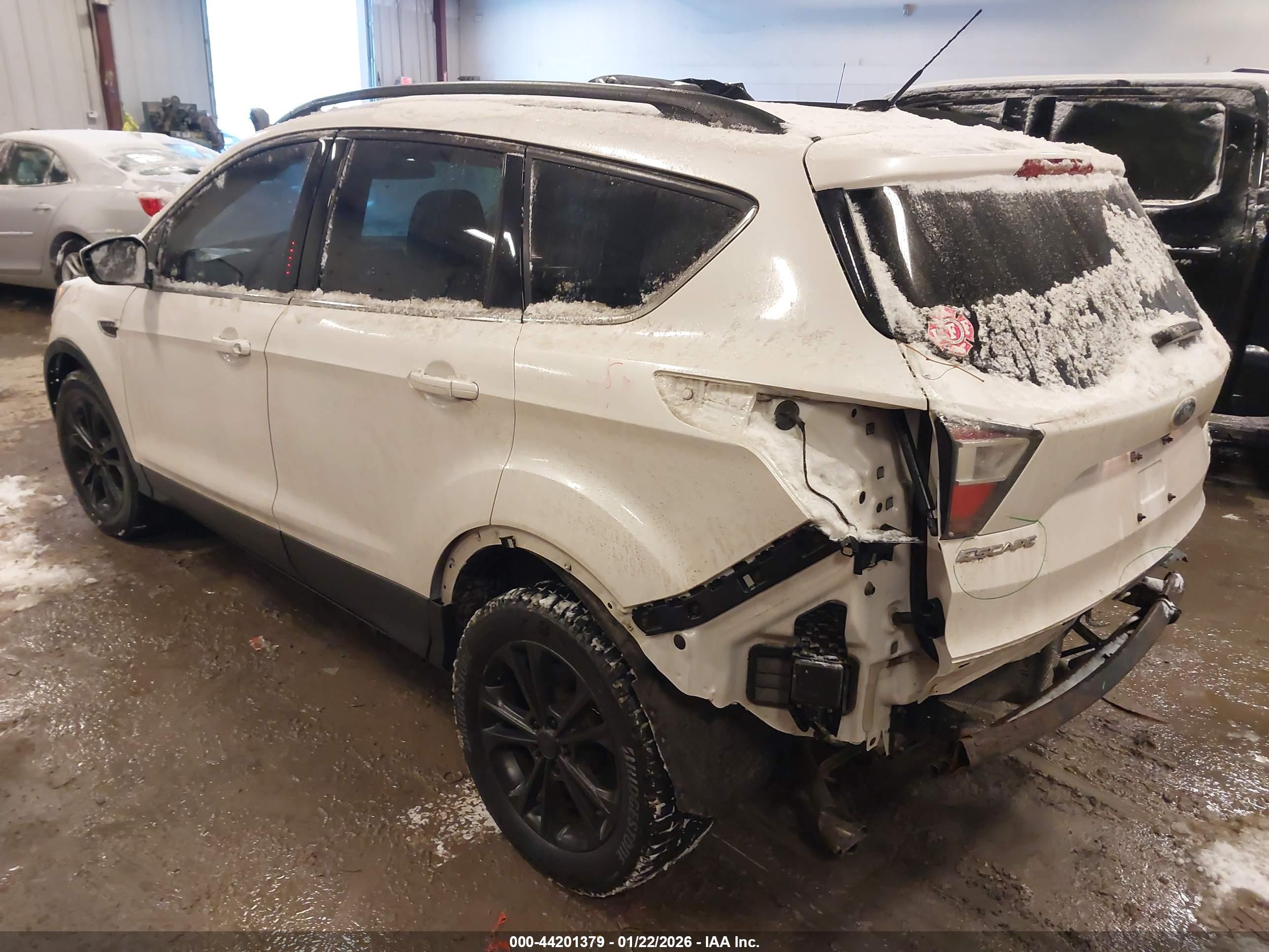 FORD ESCAPE image 3