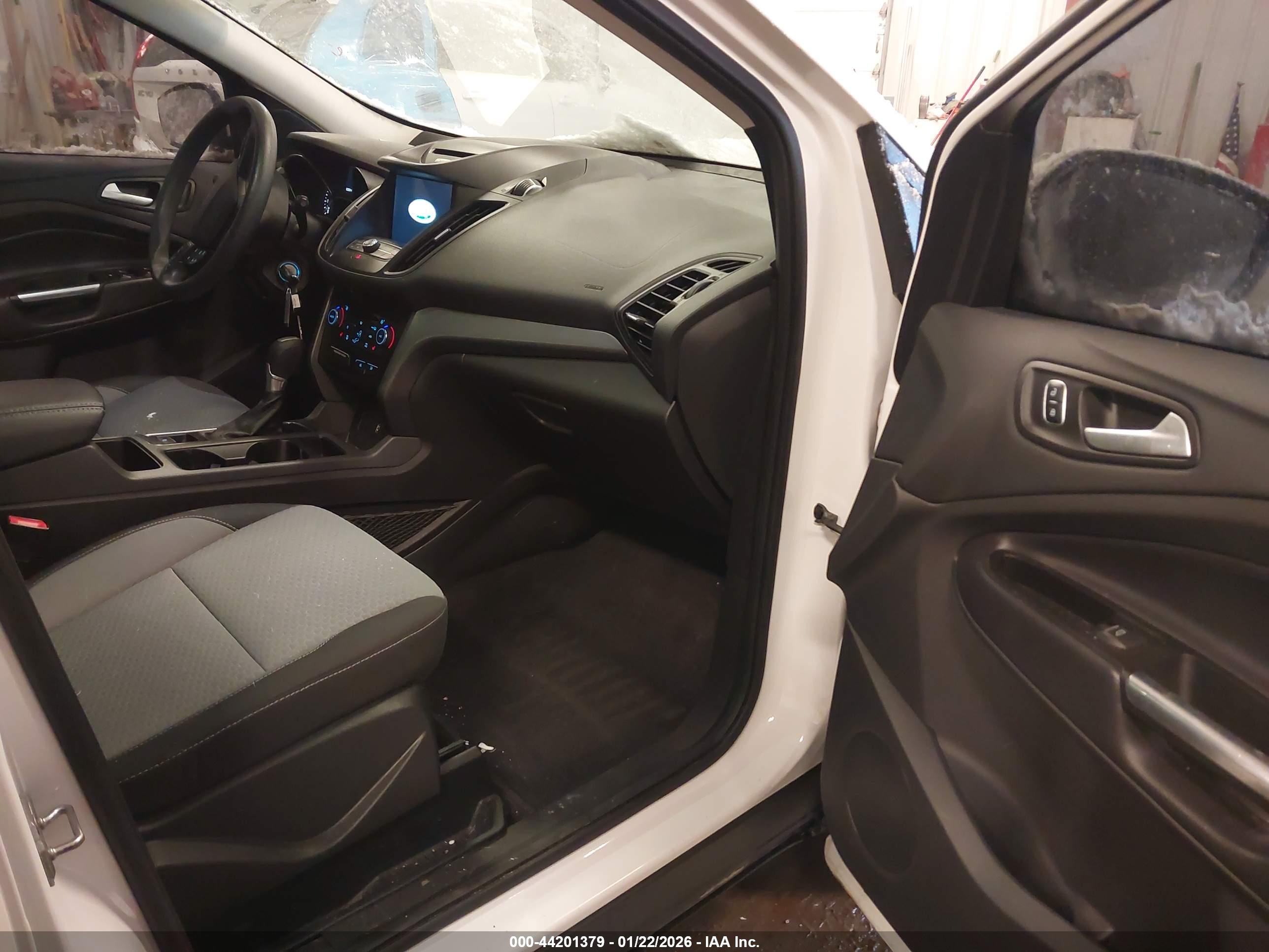 FORD ESCAPE image 5