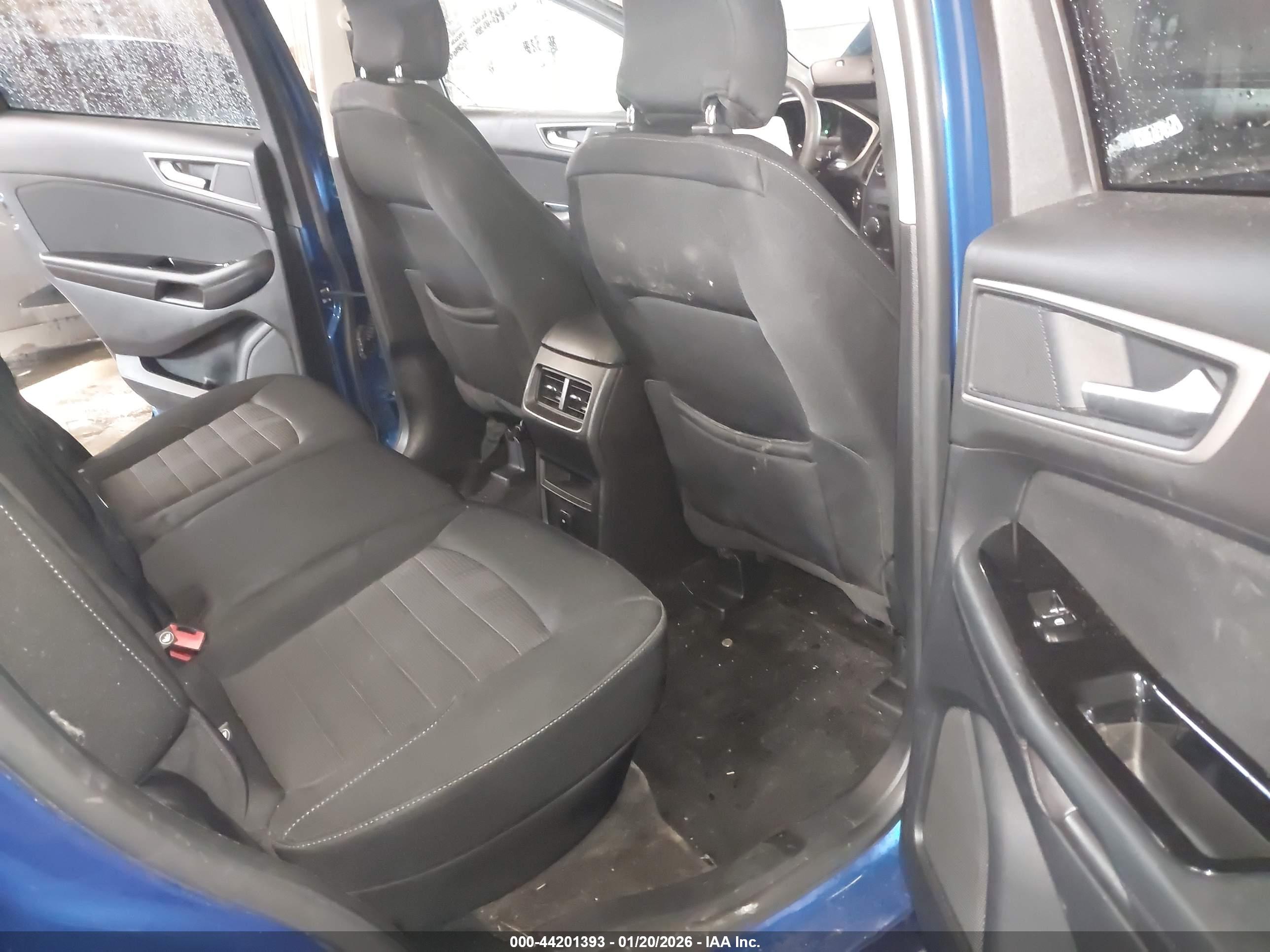FORD EDGE image 8
