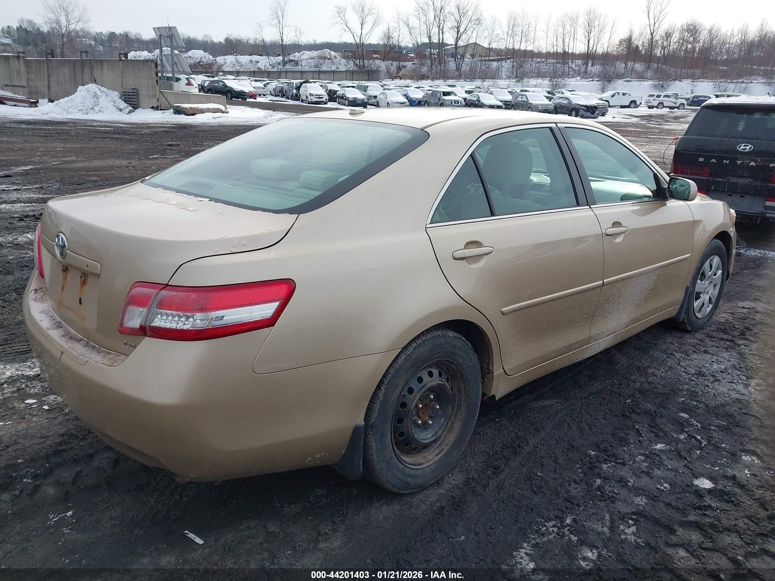 TOYOTA CAMRY image 4