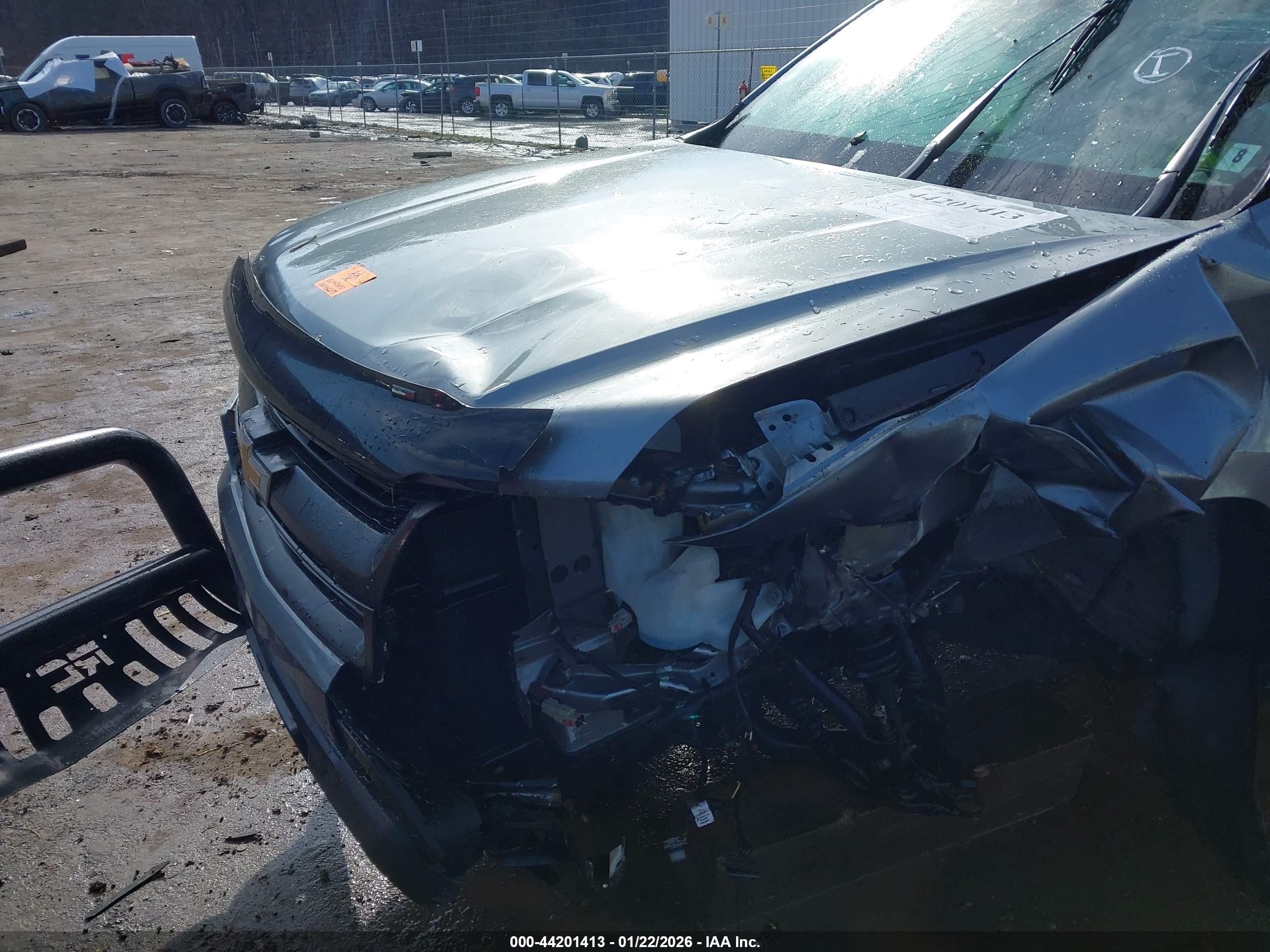 CHEVROLET COLORADO image 10