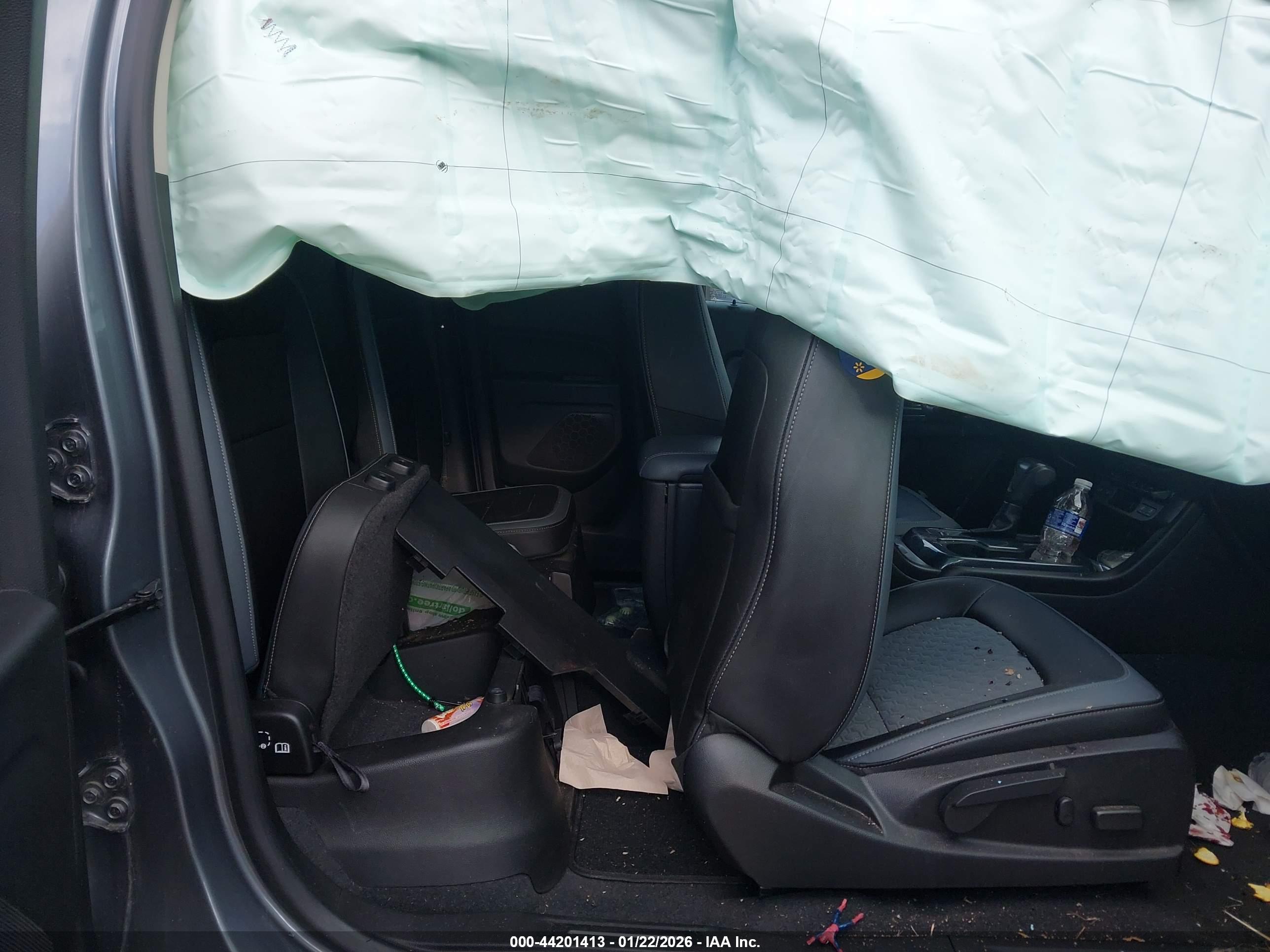 CHEVROLET COLORADO image 8