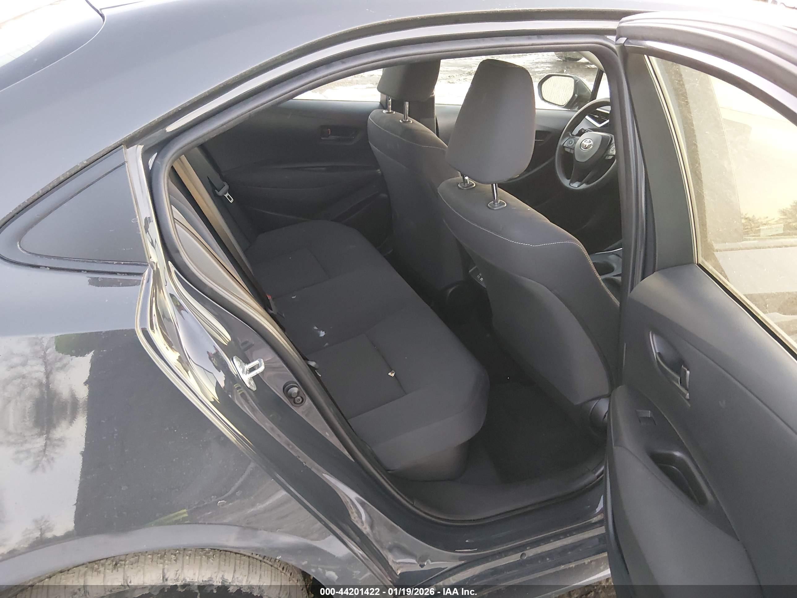 TOYOTA COROLLA image 8
