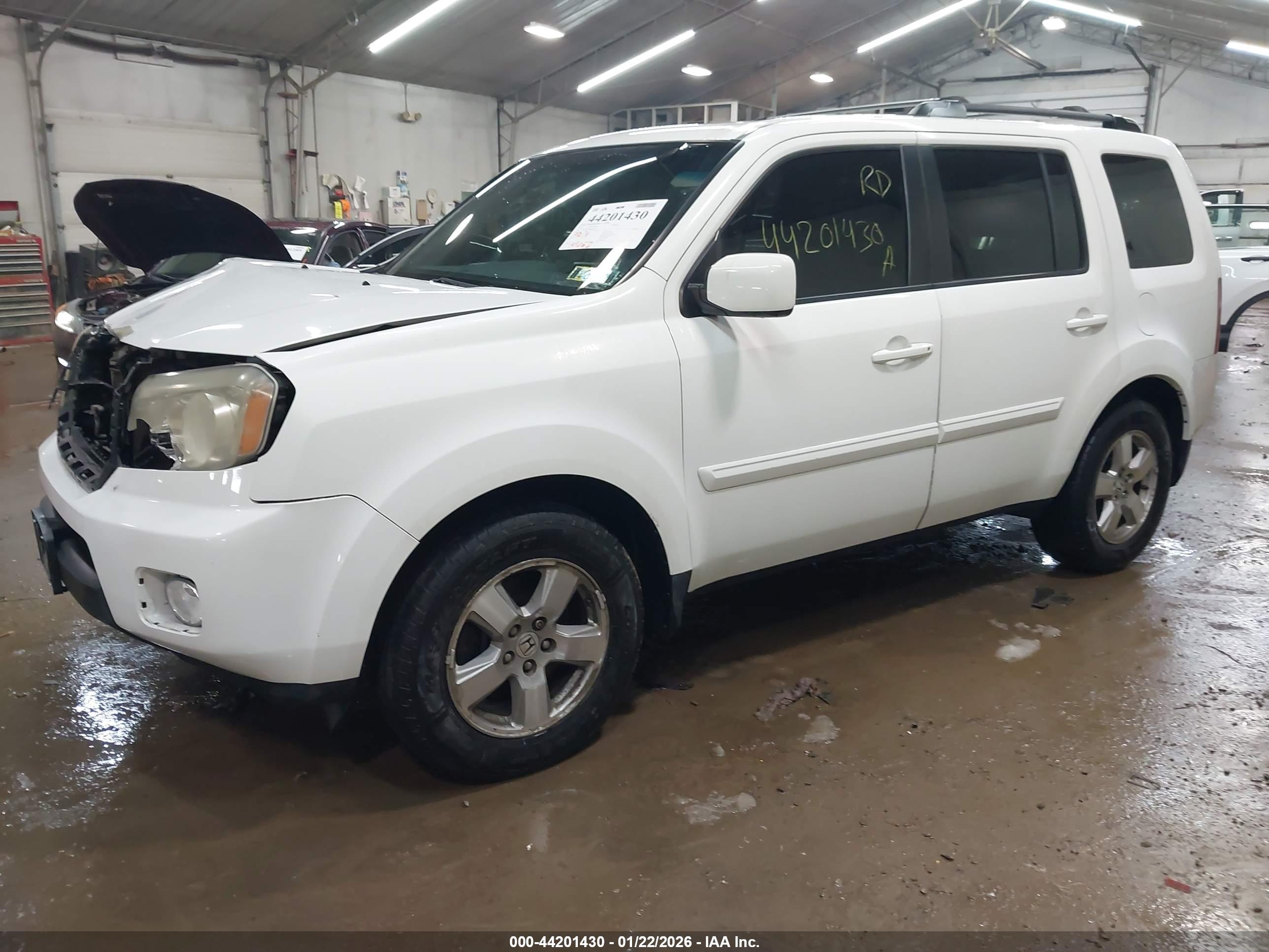 HONDA PILOT image 2