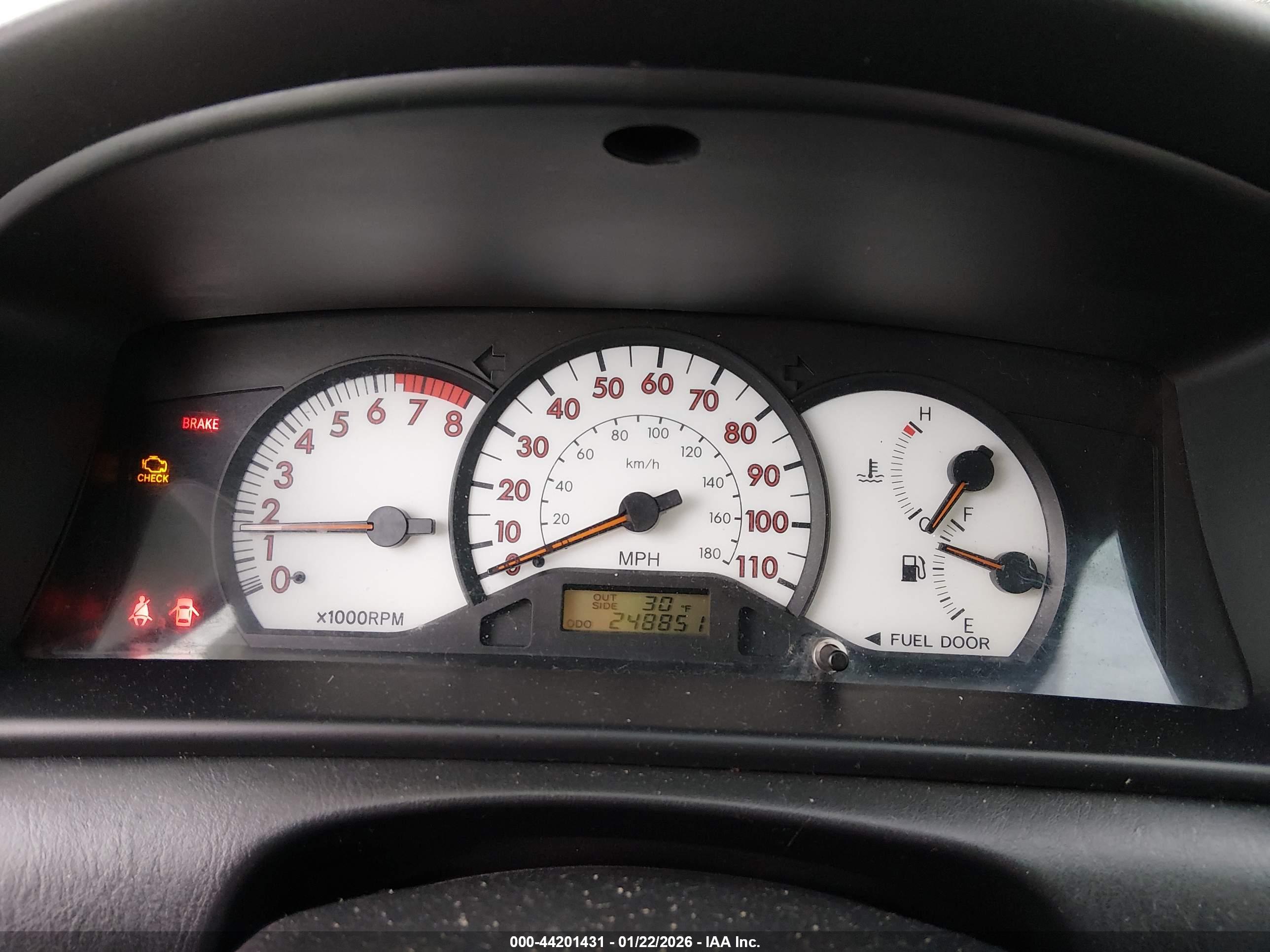 TOYOTA COROLLA image 7