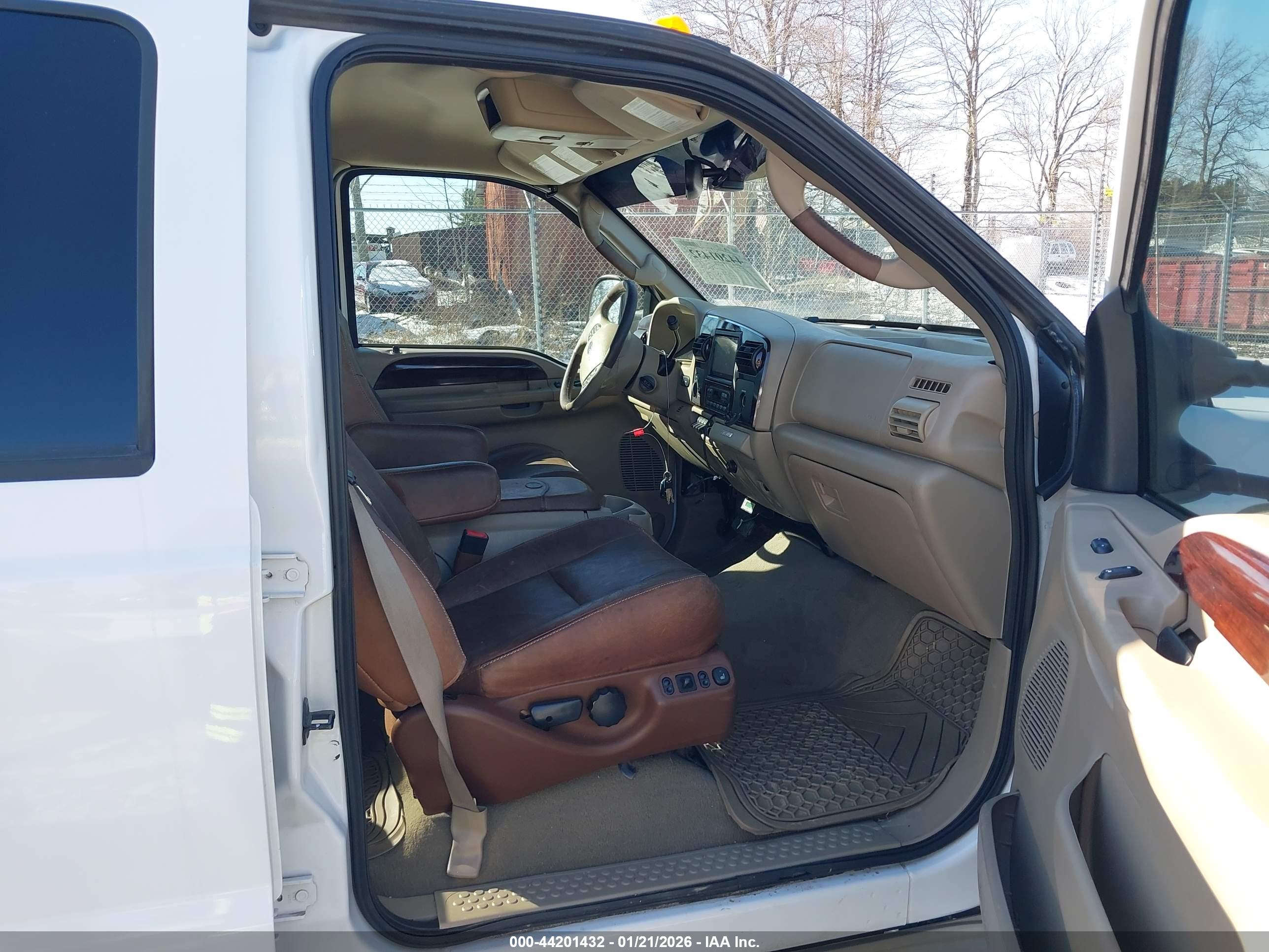 FORD F-350 image 5
