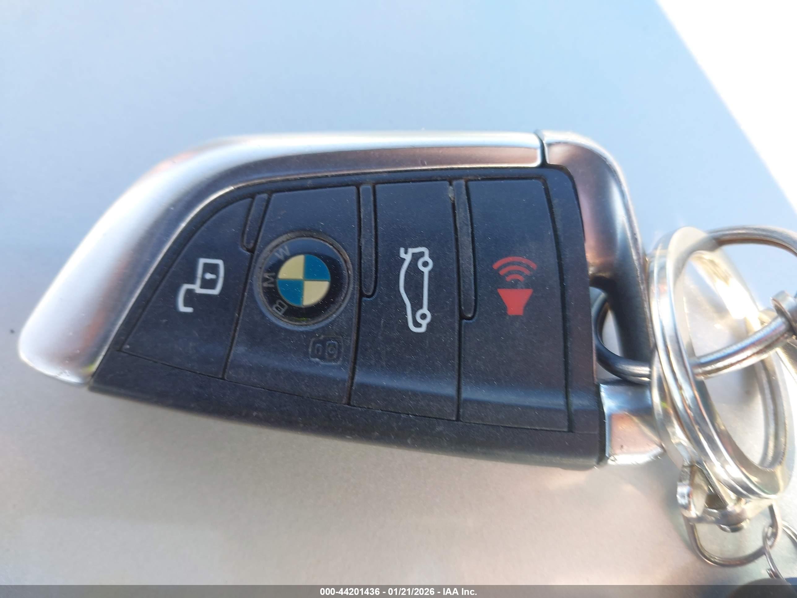 BMW 330I image 11